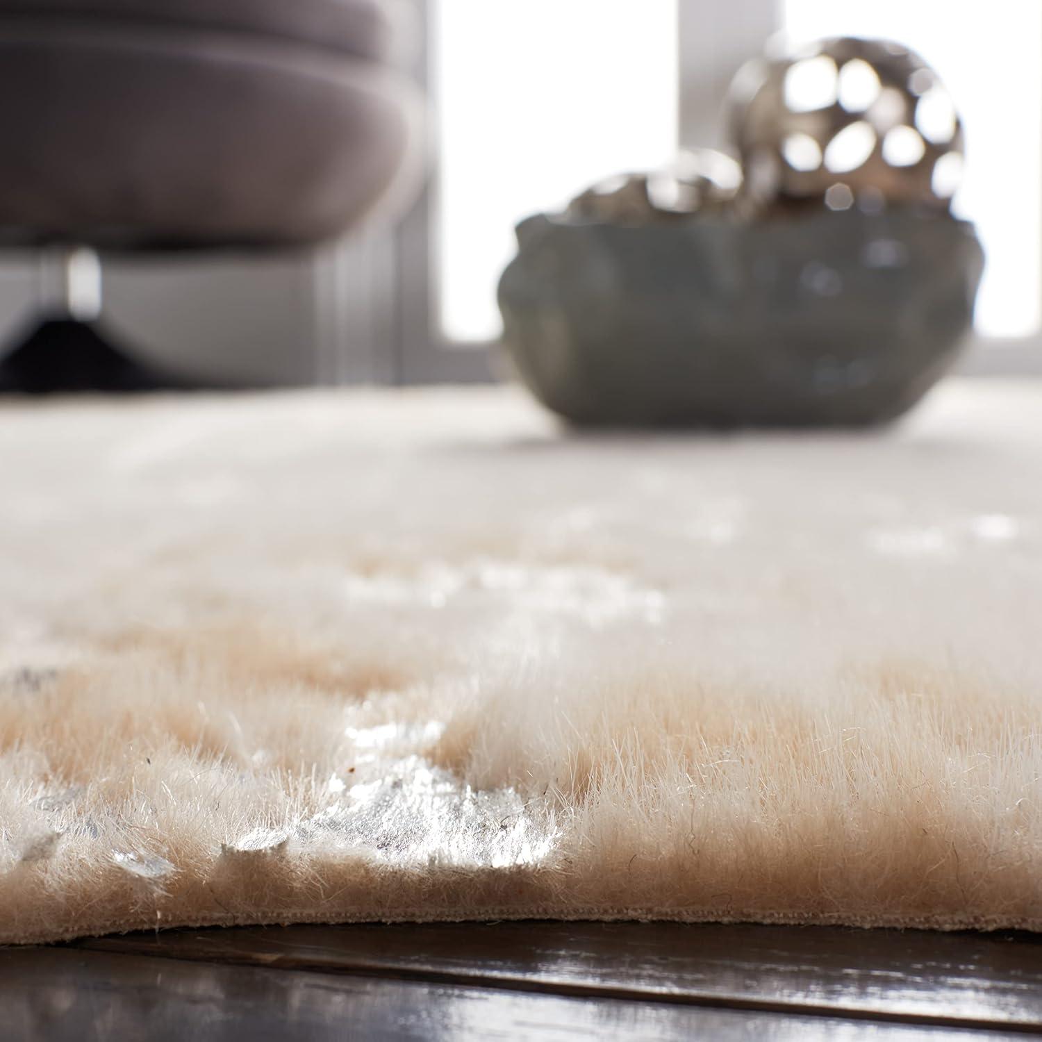 SAFAVIEH Faux Cow Hide Dalia Novelty Area Rug, Beige/Silver, 5' x 6'5"