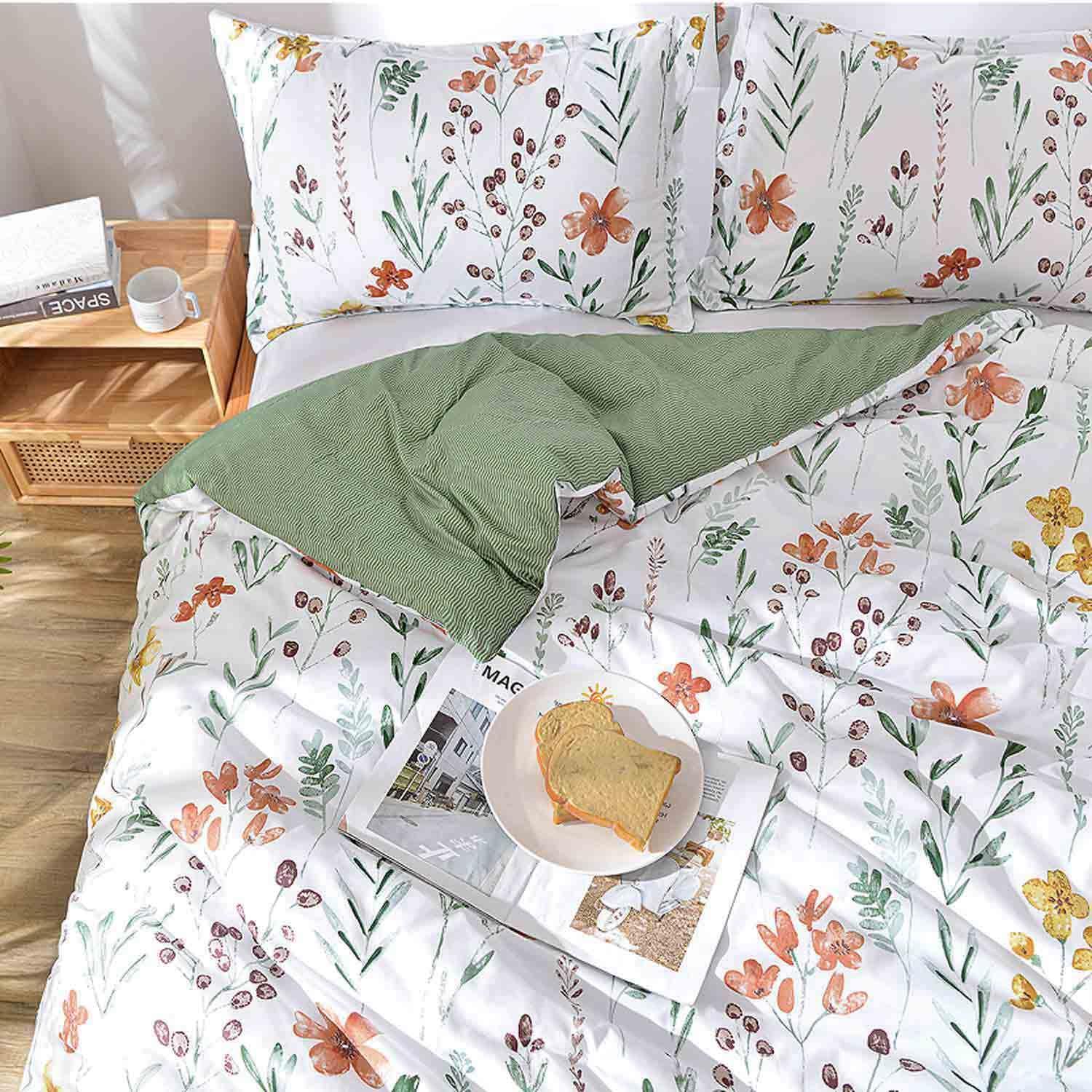 Queen White and Green Floral Reversible Microfiber Comforter Set
