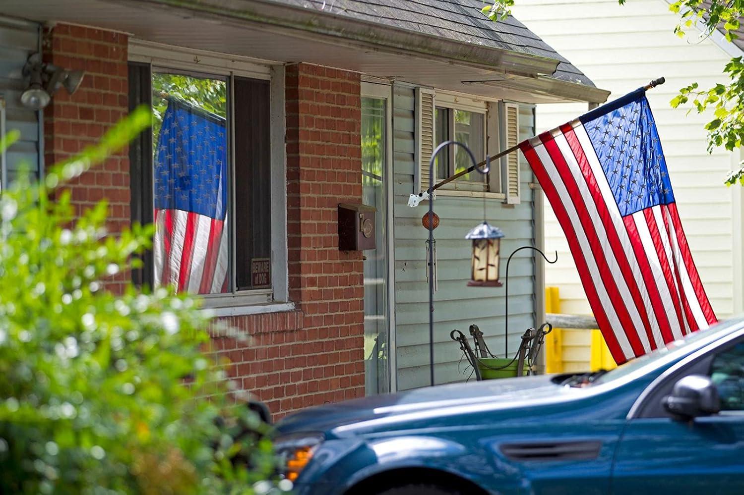 White Cast Iron Multi-Direction Flag Pole Holder