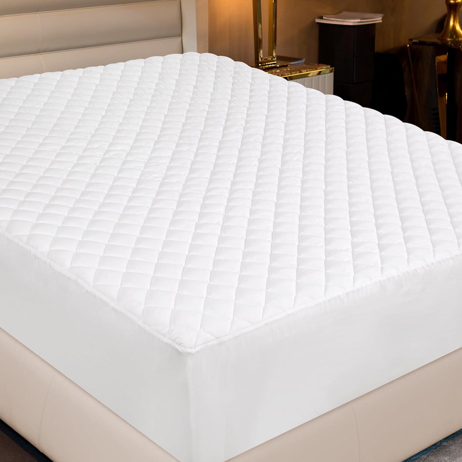 Mattress Pad - Soft and Hypoallergenic  - Thick and Odorless Polyester Filling - 152 Thread Count