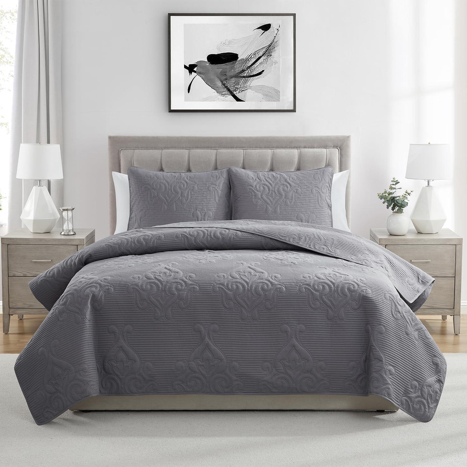 VCNY Square 3-Piece Solid Pinsonic Textured Quilt Set