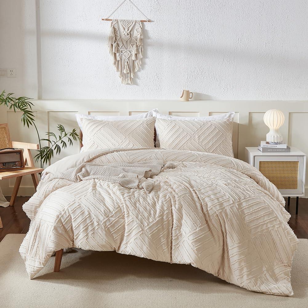 DJY Beige Comforter Set Queen Size, 3 Pieces Tufted Boho Comforter Shabby Chic Bedding Sets, Lightweight Fluffy Comforter Set Queen for All Season (1 Comforter and 2 Pillowcases, 90x90In)