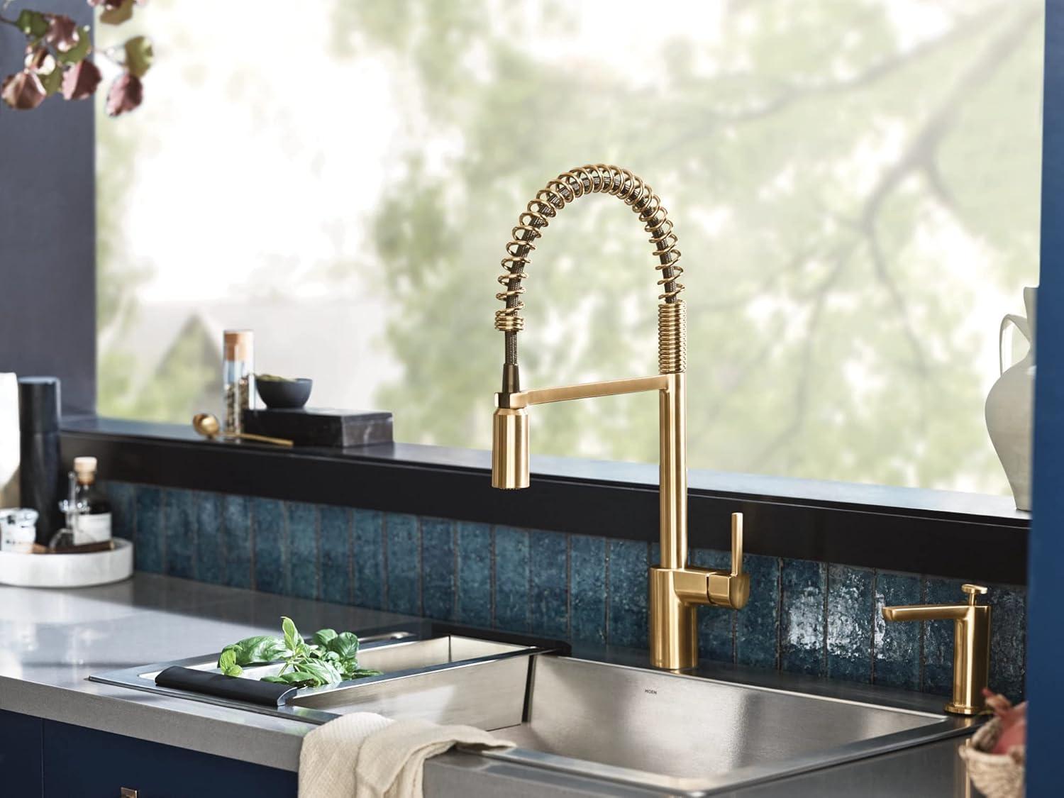 Brushed Gold Modern Pull-Down Kitchen Faucet with Pull-Out Spray