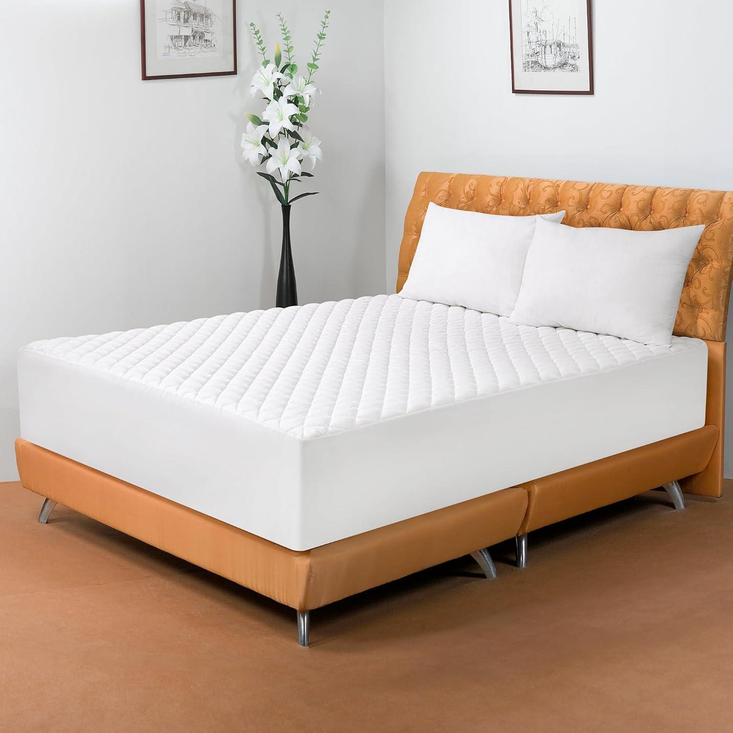 Mattress Pad - Soft and Hypoallergenic  - Thick and Odorless Polyester Filling - 152 Thread Count