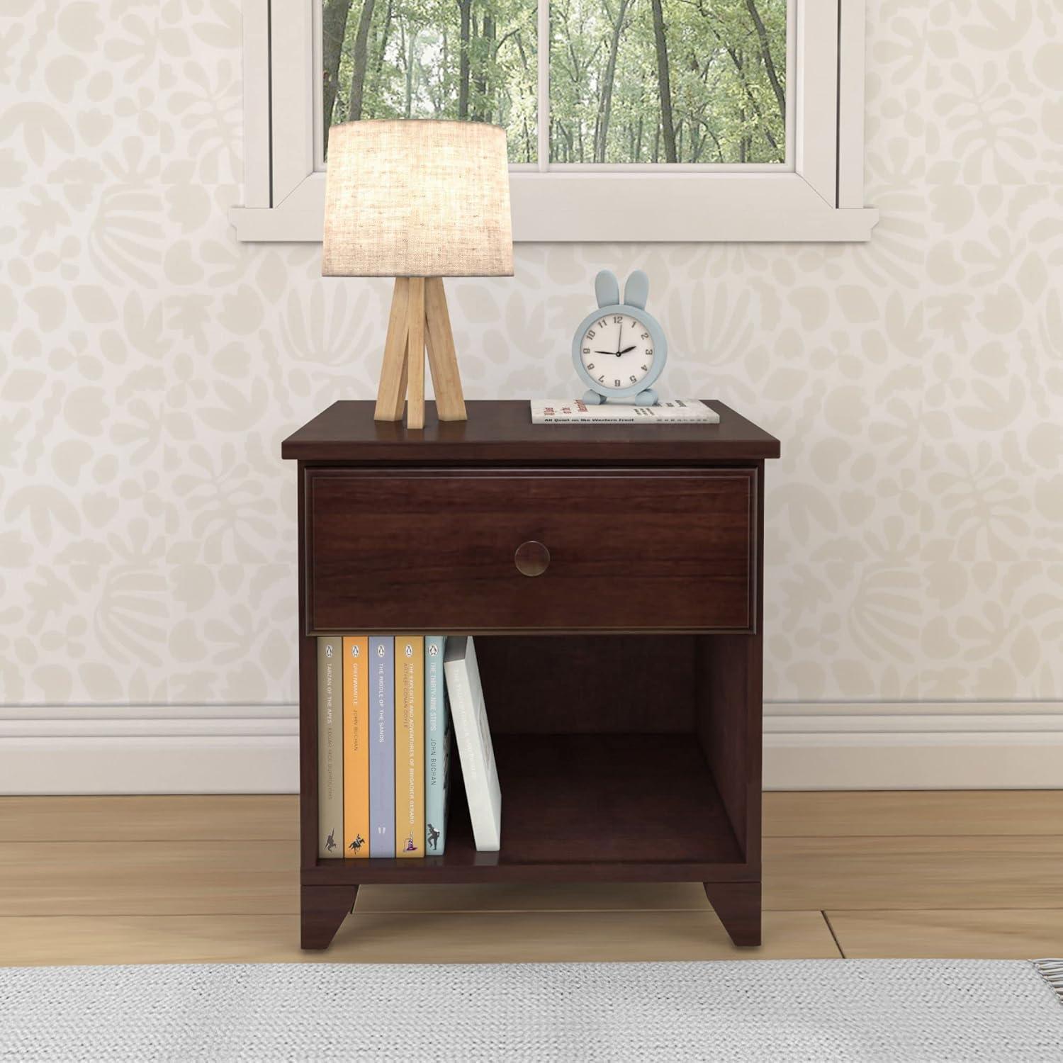 Max & Lily Classic Wood Nightstand with 1 Drawer, Kids Bedside Table/End Table, Small Nightstand for Bedroom