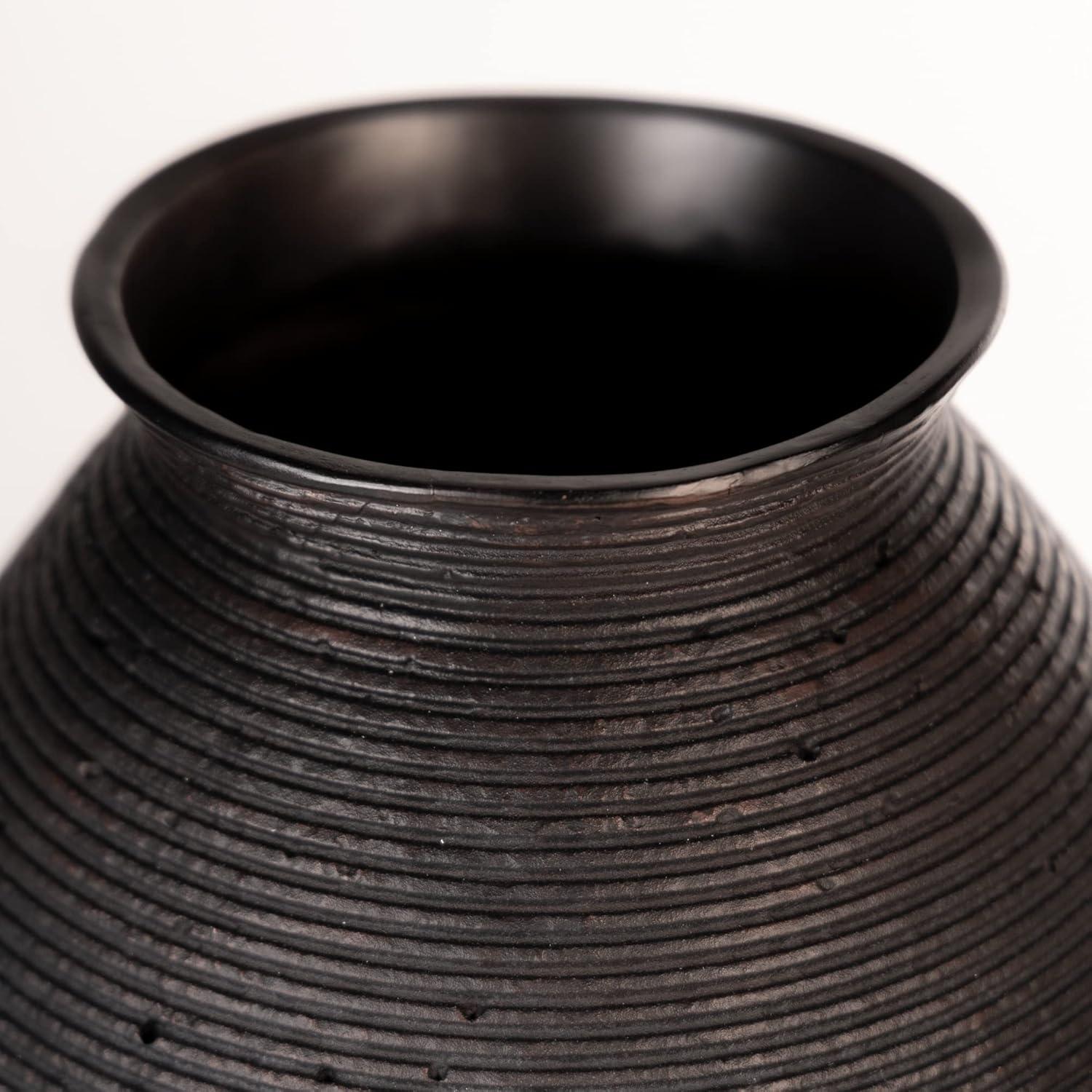 Signature Design by Ashley Casual Hannela Vase  Antique Brown