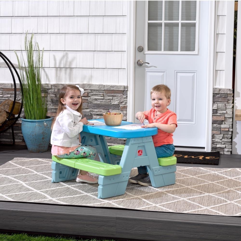Step2 Rectangle Sun & Shade Picnic Table with Umbrella - Blue/Green