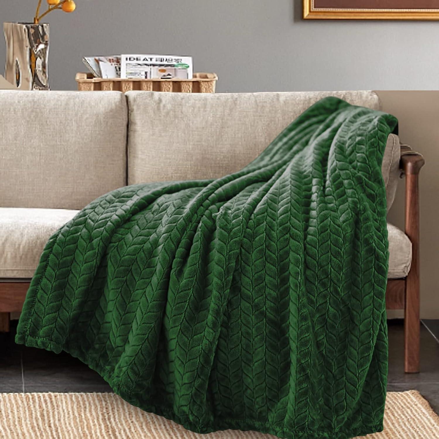 Fleece Throw Blankets, Super Soft Flannel Cozy Blankets for Adults, Washable Lightweight Blanket for Couch Sofa Bed Office, Warm Plush Blankets for All Season (50"×60", Green)