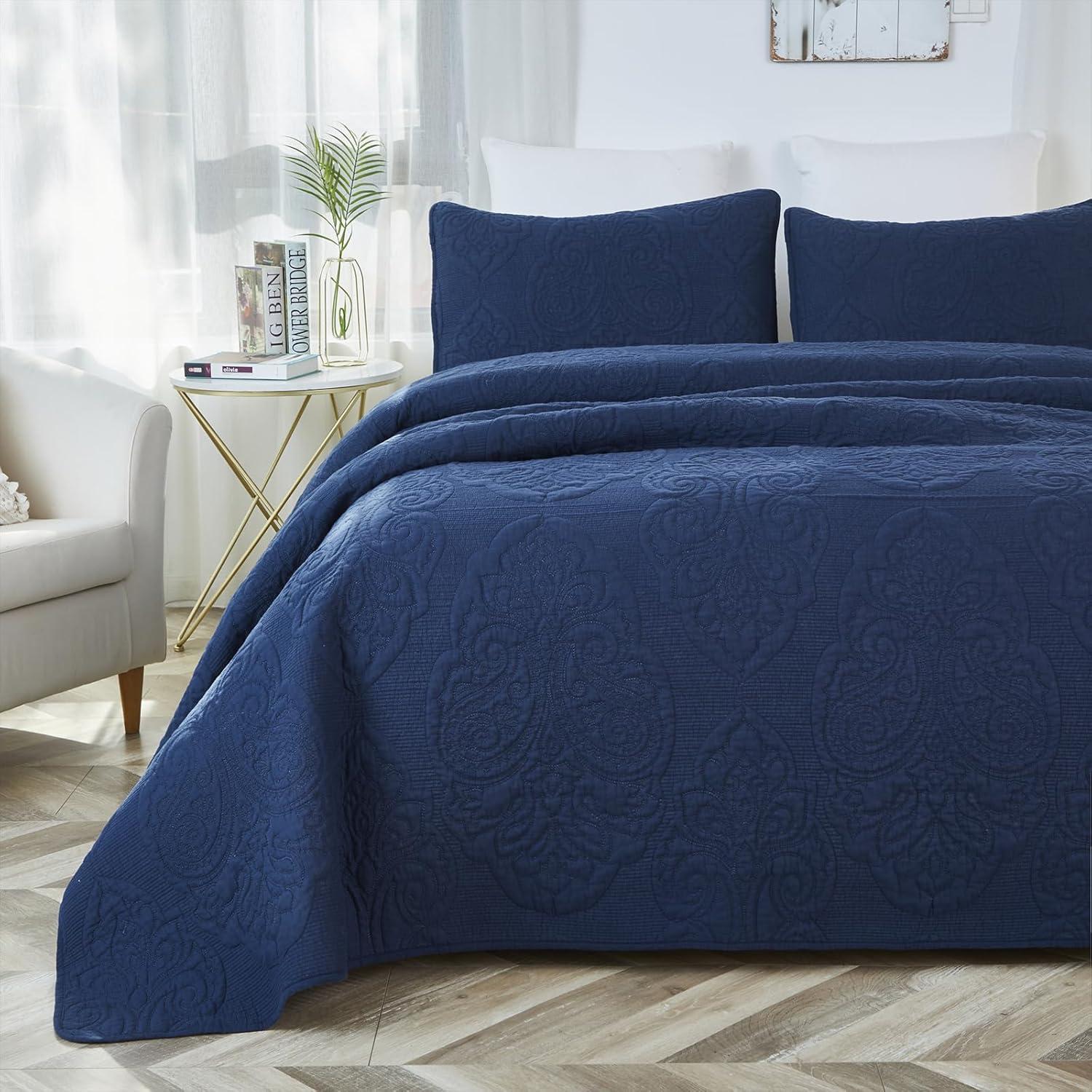 Austin Standard Geometric Shapes Coverlet Set