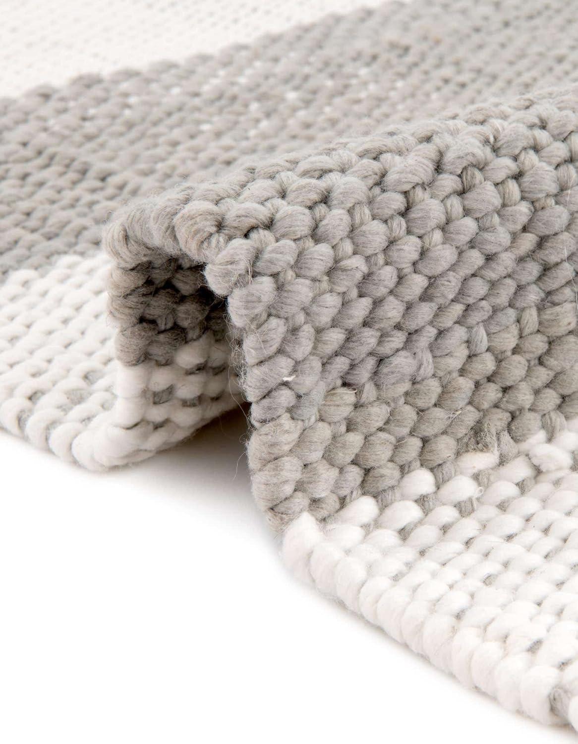 Mary-Jean Plaid Indoor / Outdoor Rug