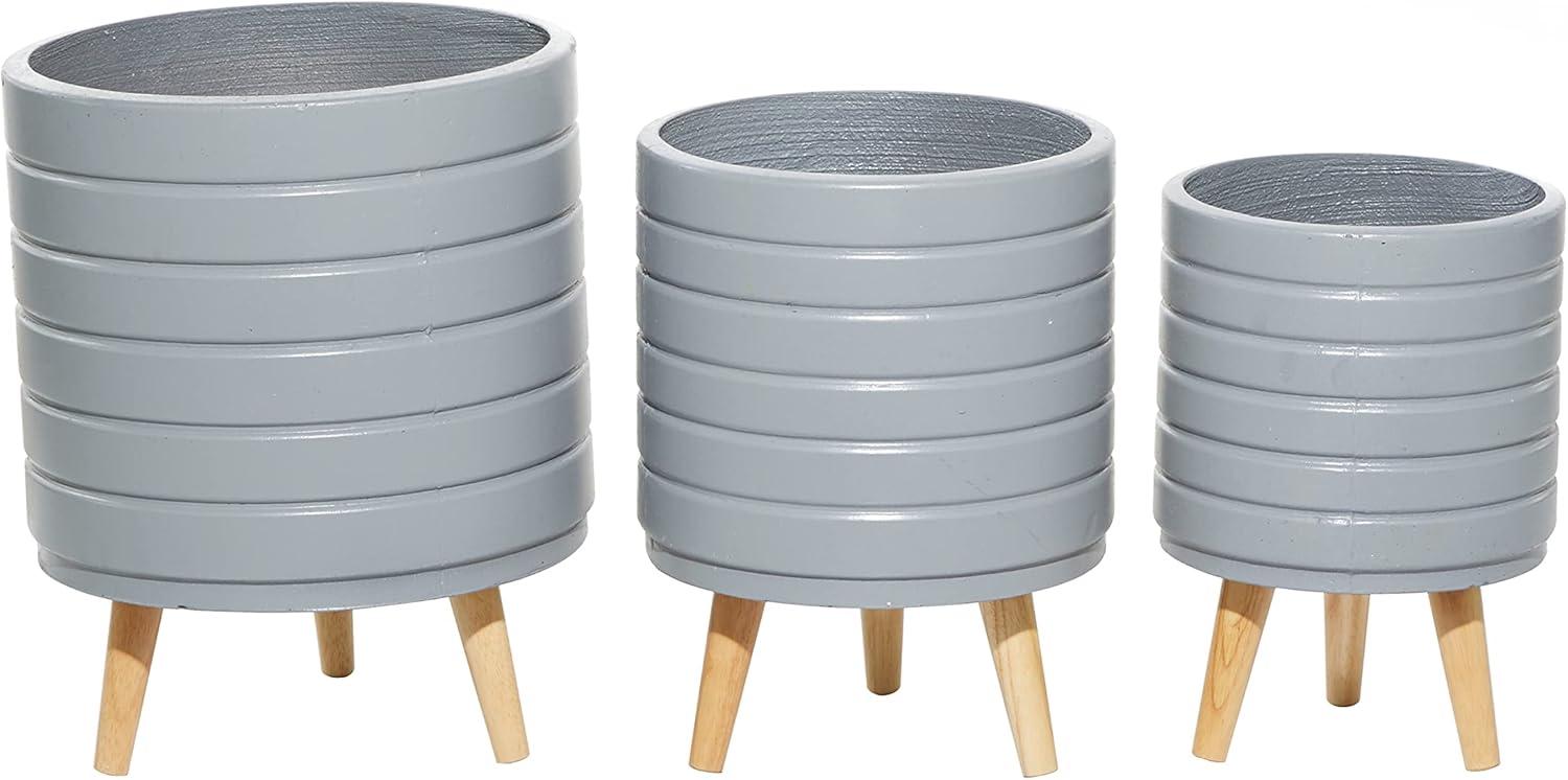 Cosmoliving By Cosmopolitan Set Of 3 White Wood Planter 14", 16", 18"H