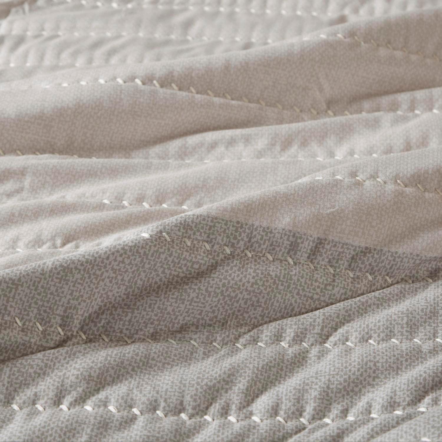 3 Piece Printed Color Blocking Quilt Set