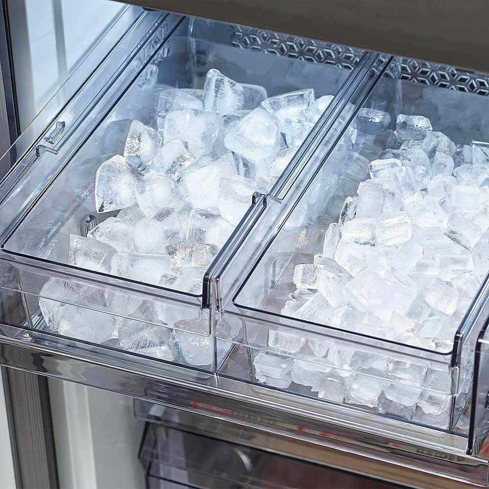 Samsung Bespoke 4-Door Flex Refrigerator 29 cu. ft. in with AI Family Hub+ and AI Vision Inside