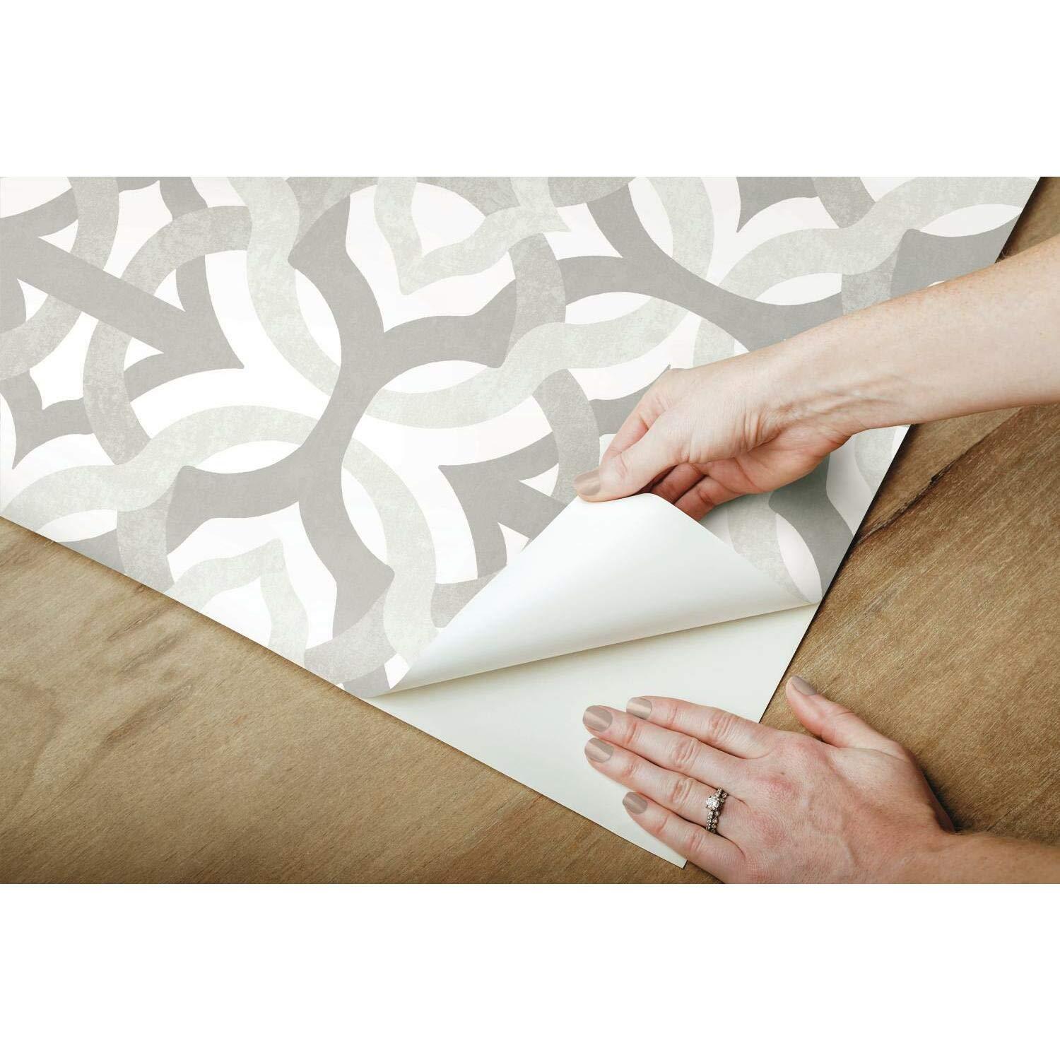 Waverly Peel & Stick Geometric Roll