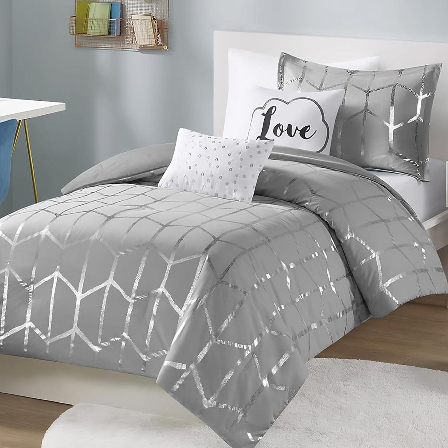 Intelligent Design Raina Metallic Printed Comforter Set