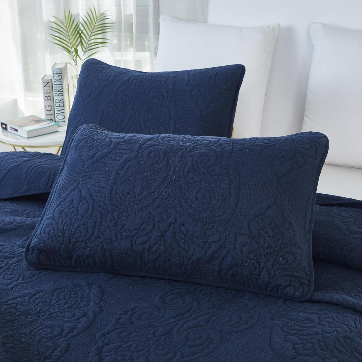Austin Standard Geometric Shapes Coverlet Set