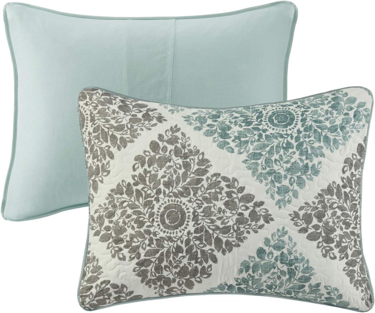 6 Piece Printed Quilt Set with Throw Pillows