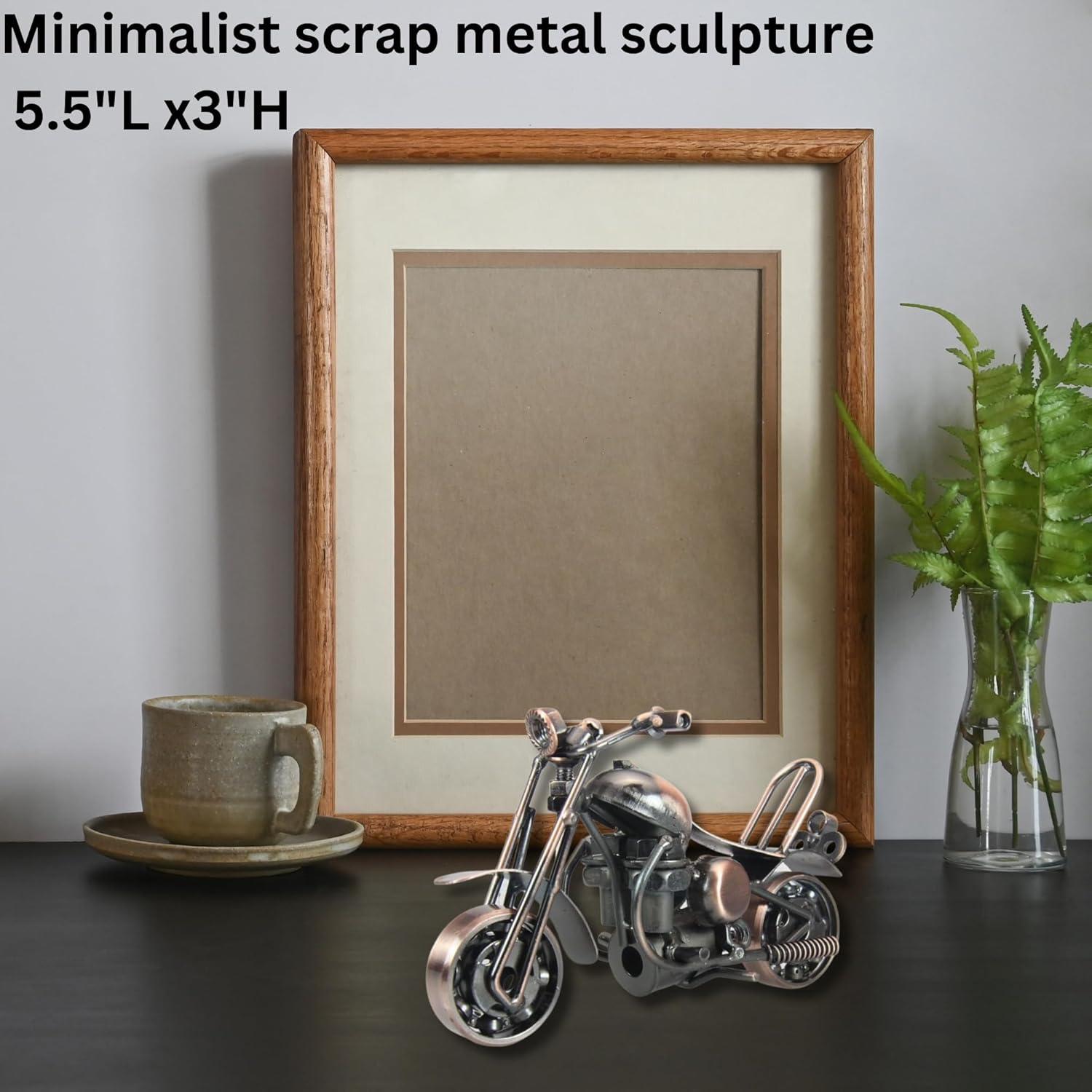 Trebisky Metal Motorcycle Decor Figurine Iron Motorcycle Sculpture Desk Decor Art Gift Vintage Home Office Decor Birthday for Men Friend Dad Son Him (Chopper)