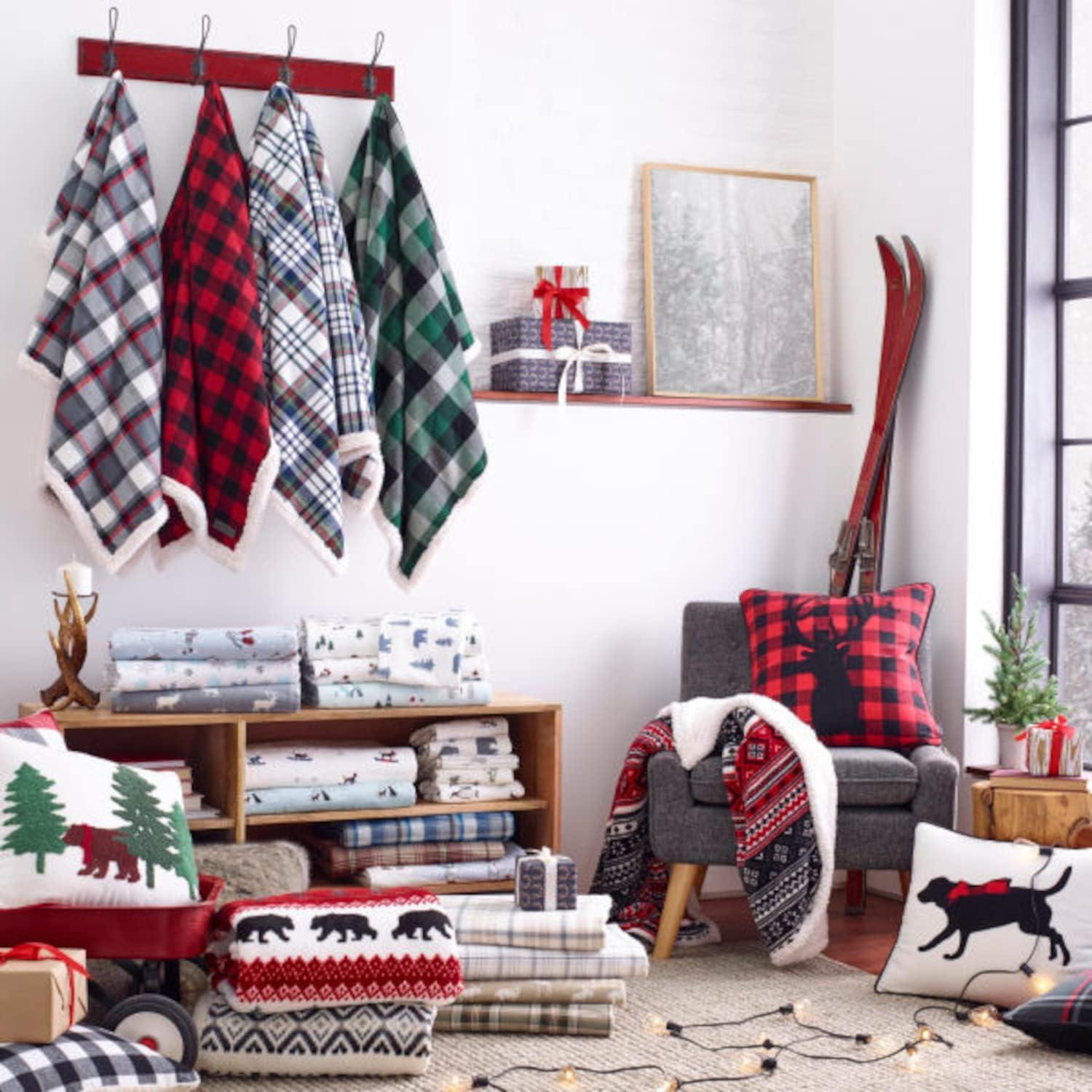 Eddie Bauer Eddie Bauer Plush Plaid Sherpa Reversible Blanket