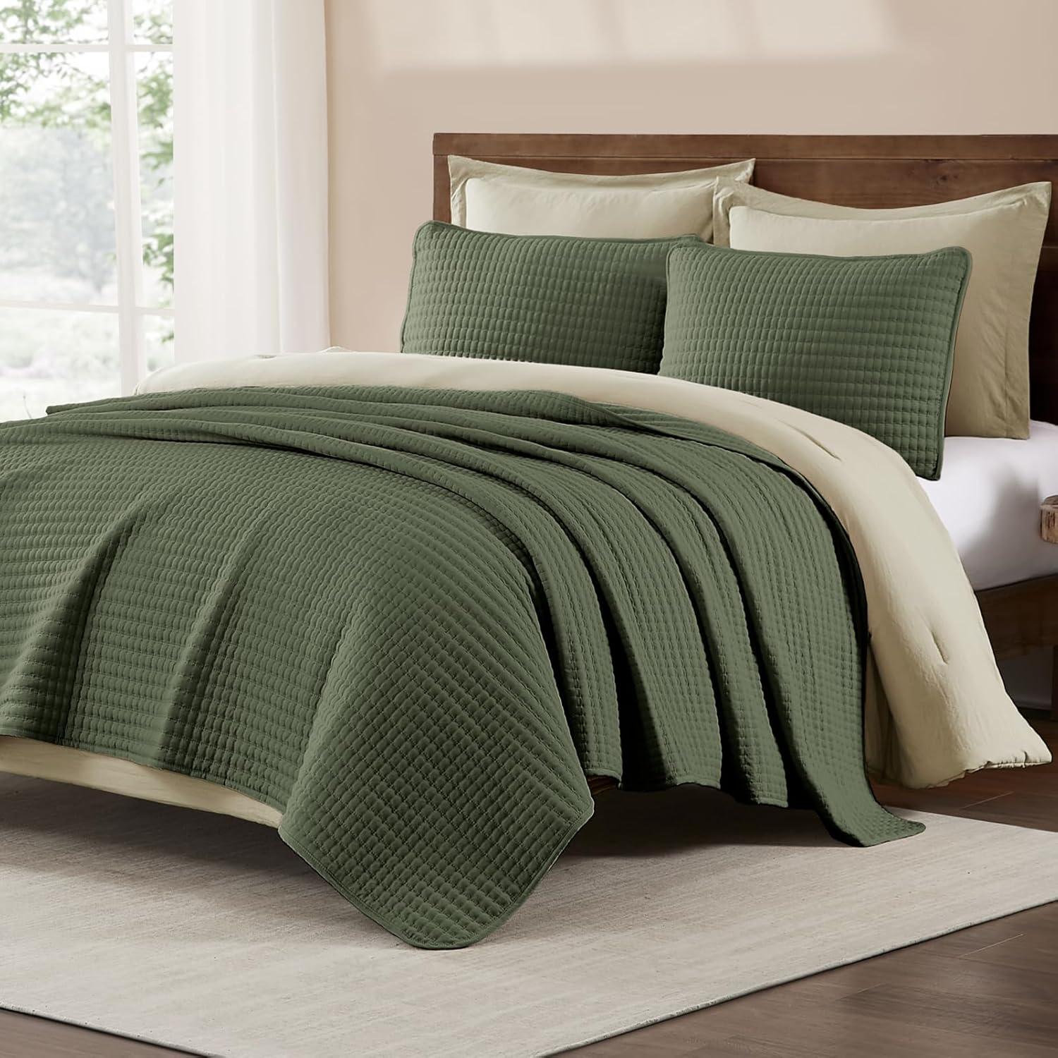 Lightweight Soft Bedspread Coverlet Green - 3 Piece - Queen