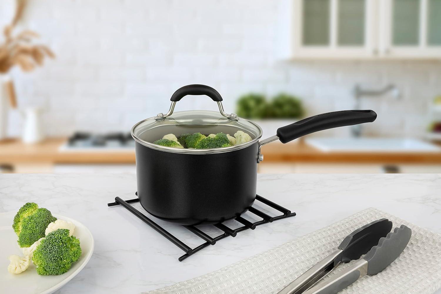 Black Steel Euro Trivet for Hot Dishes