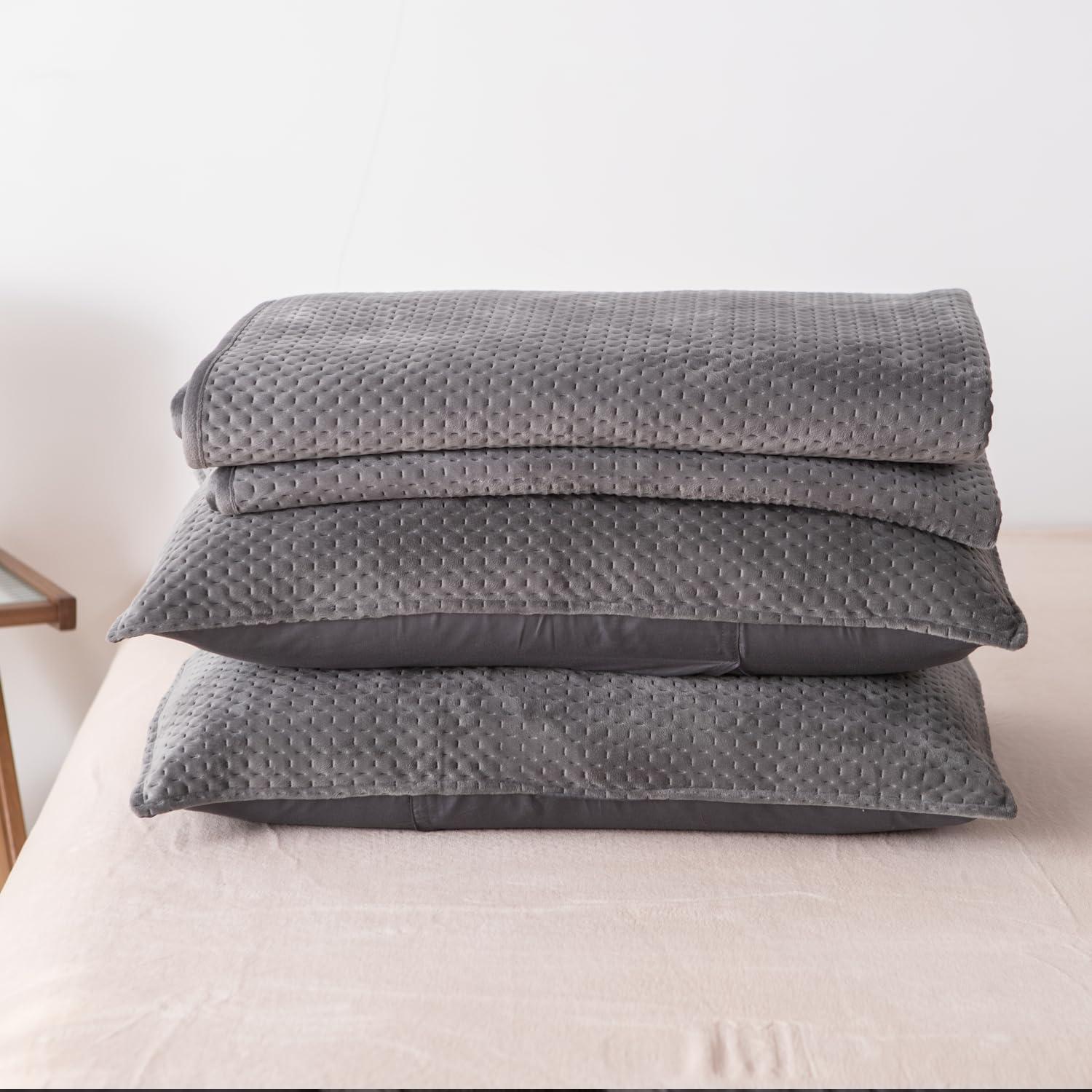 Kasentex  All Season Plush Poly Velvet Lavish Design Quilt Set Soft and Warm Machine Washable Coverlet Grey Queen