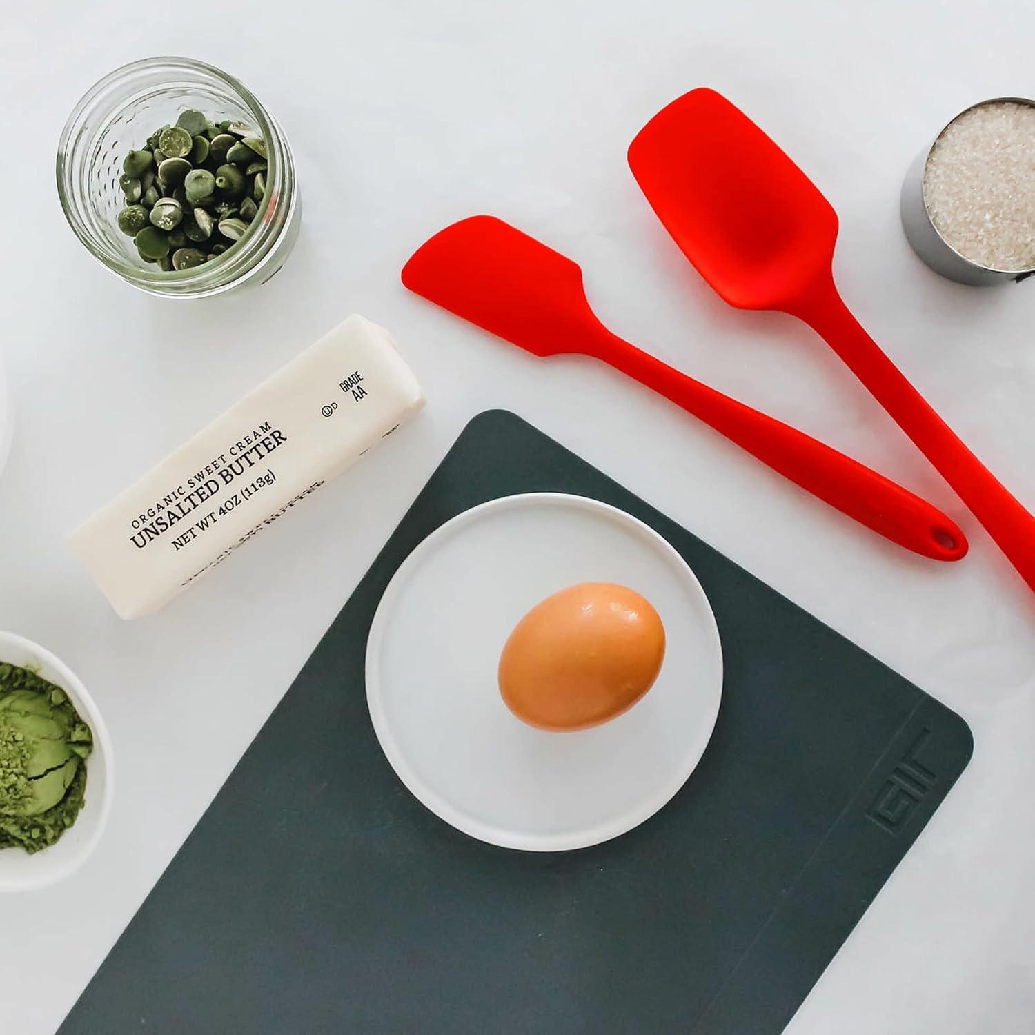 GIR: Get It Right Premium Silicone Baking Mat, 9x12-Inch, Red