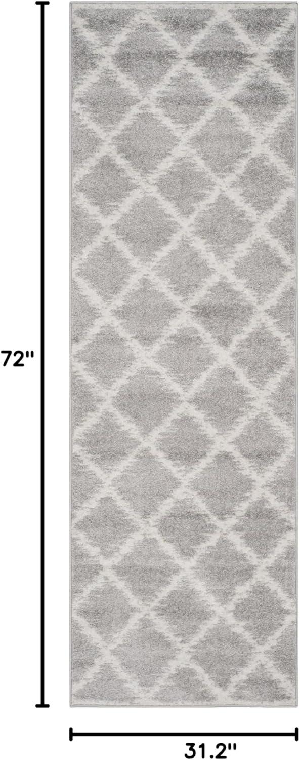 SAFAVIEH Adirondack Caryl Geometric Runner Rug, Silver/Ivory, 2'6" x 6'