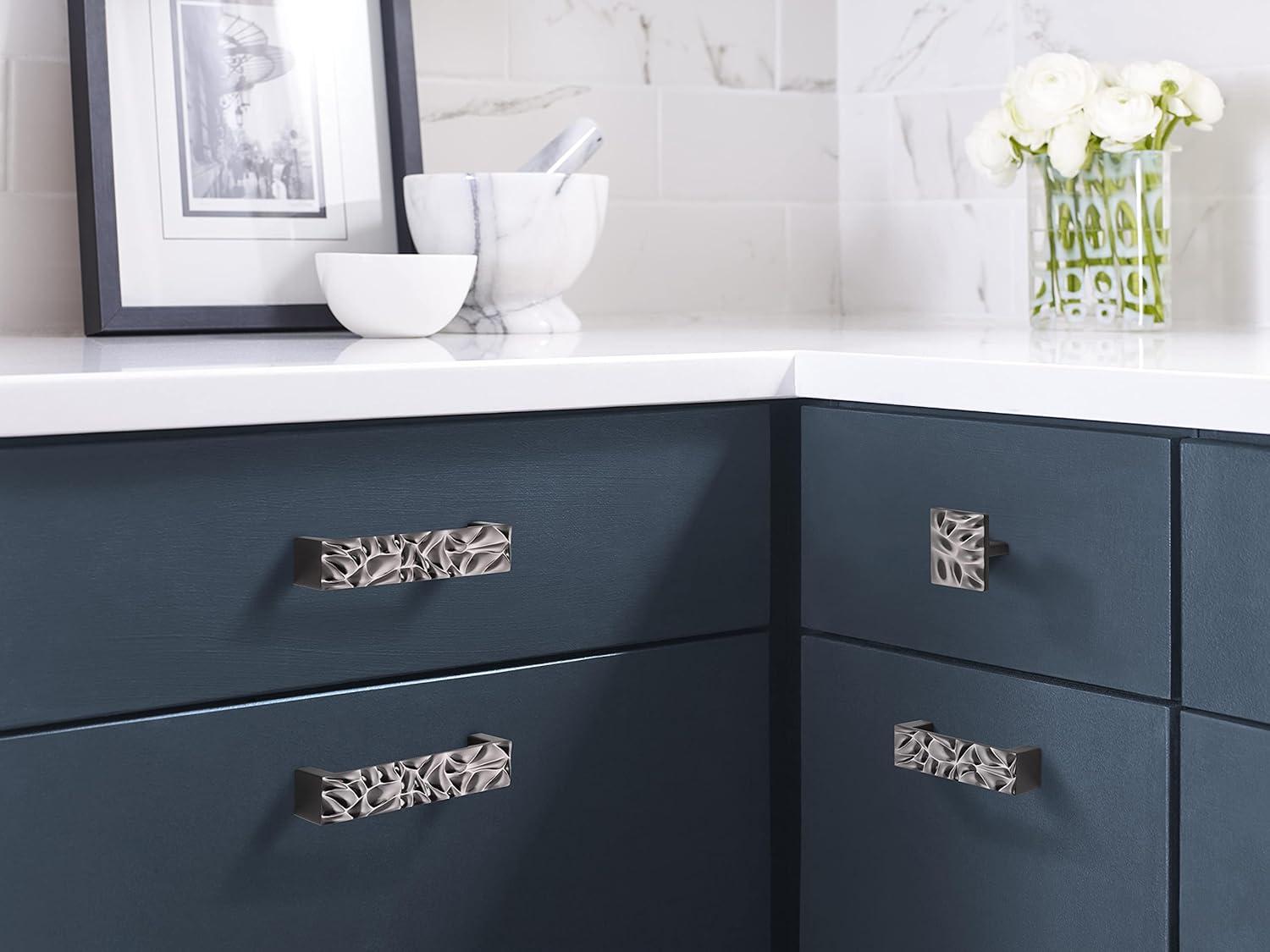 Calathea Bar Pull