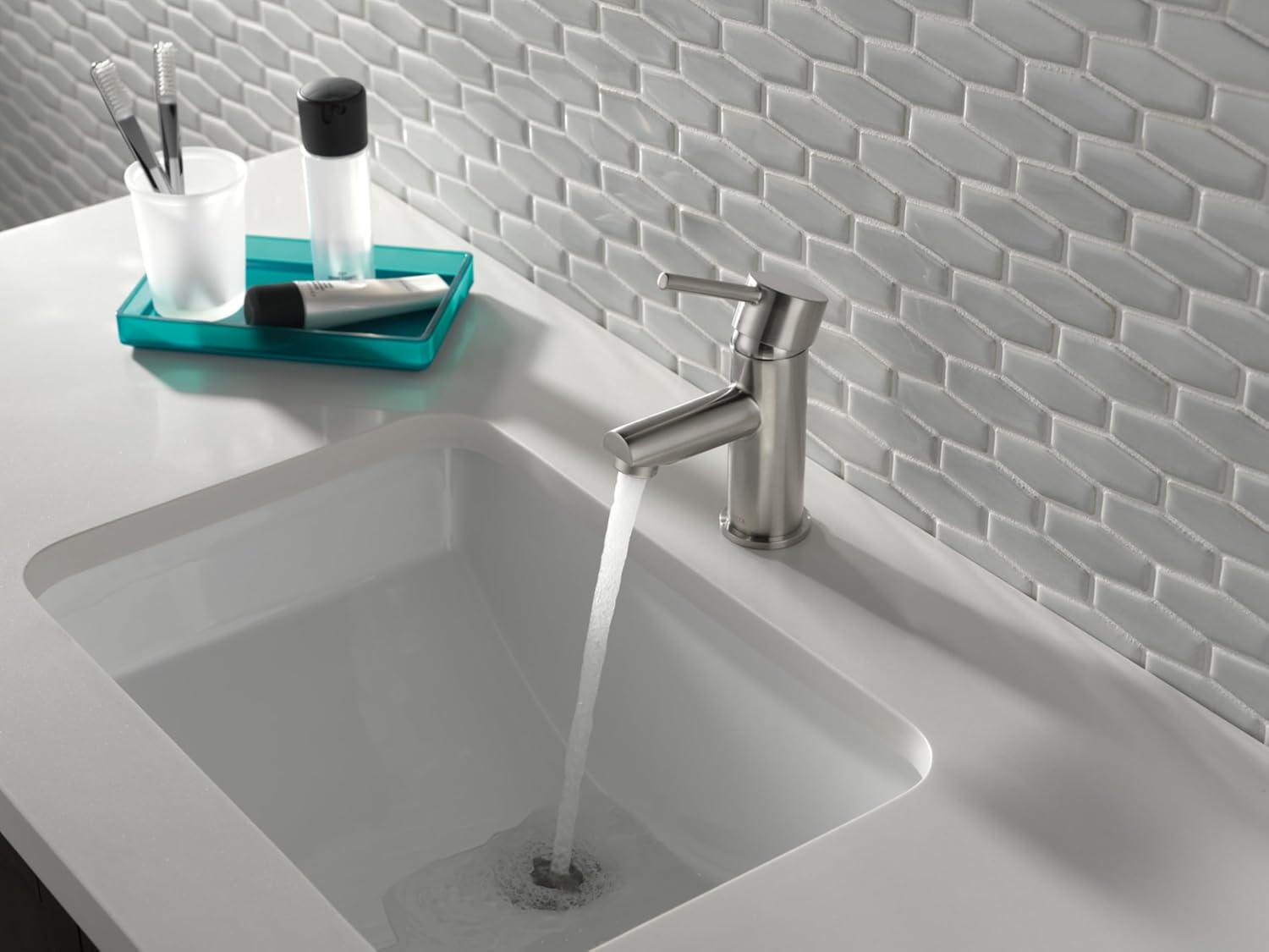 Trinsic Single Hole Bathroom Faucet with Drain Assembly, Single Handle Bathroom Sink Faucet