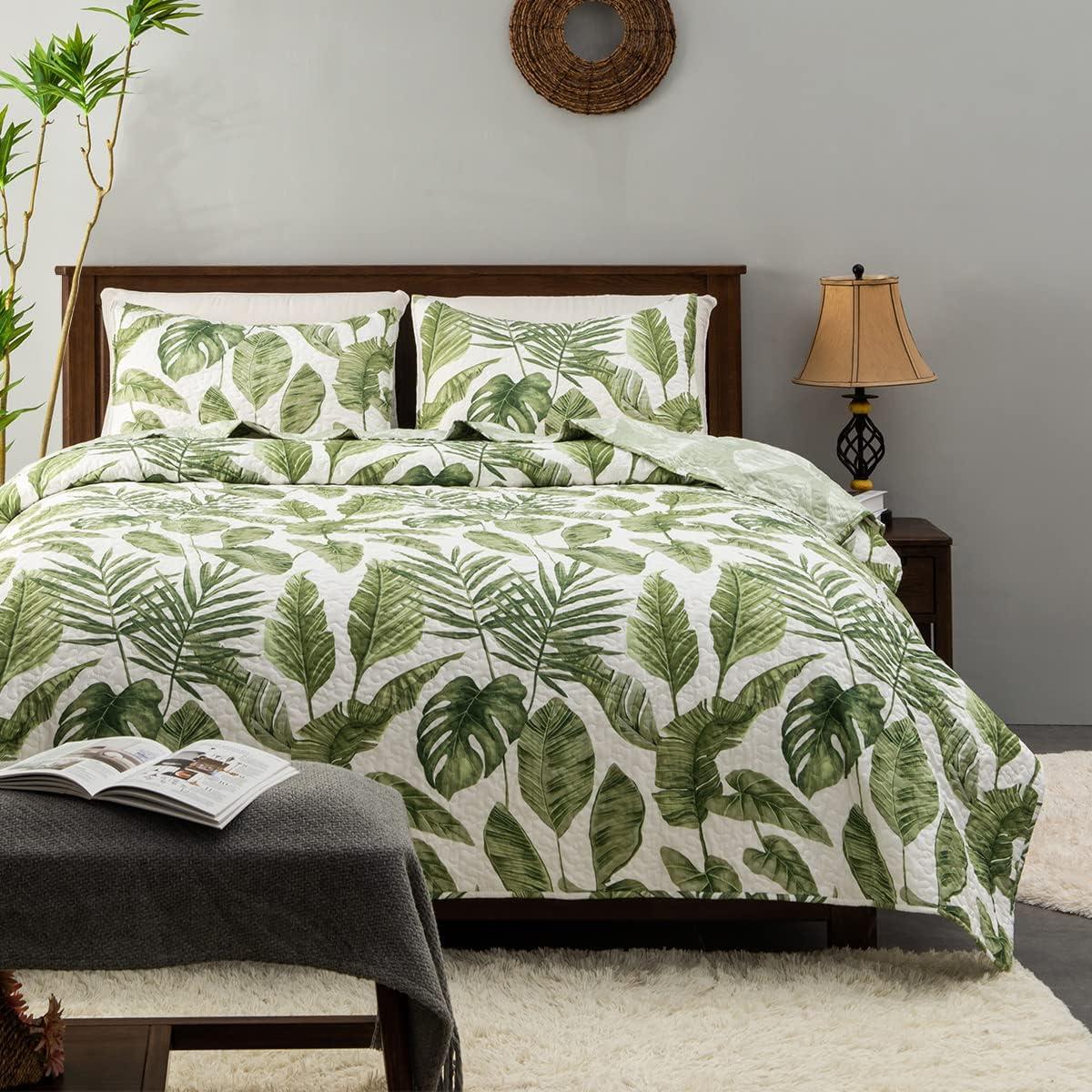 Twin Green Microfiber Reversible Tropical Quilt Set