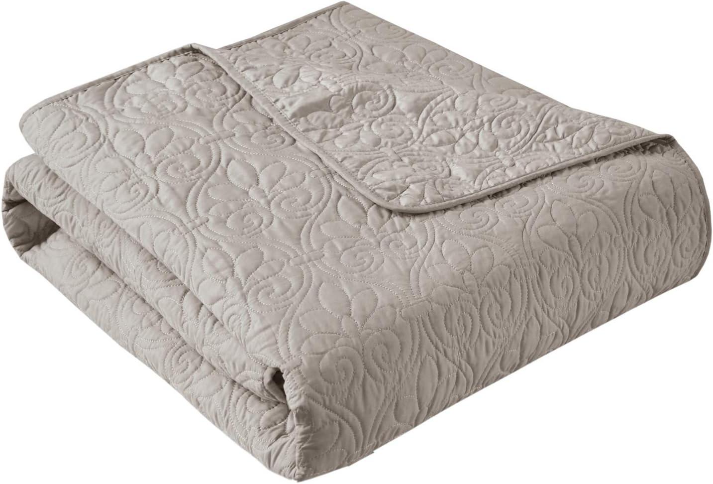 Quebec Oversized Quilted Throw