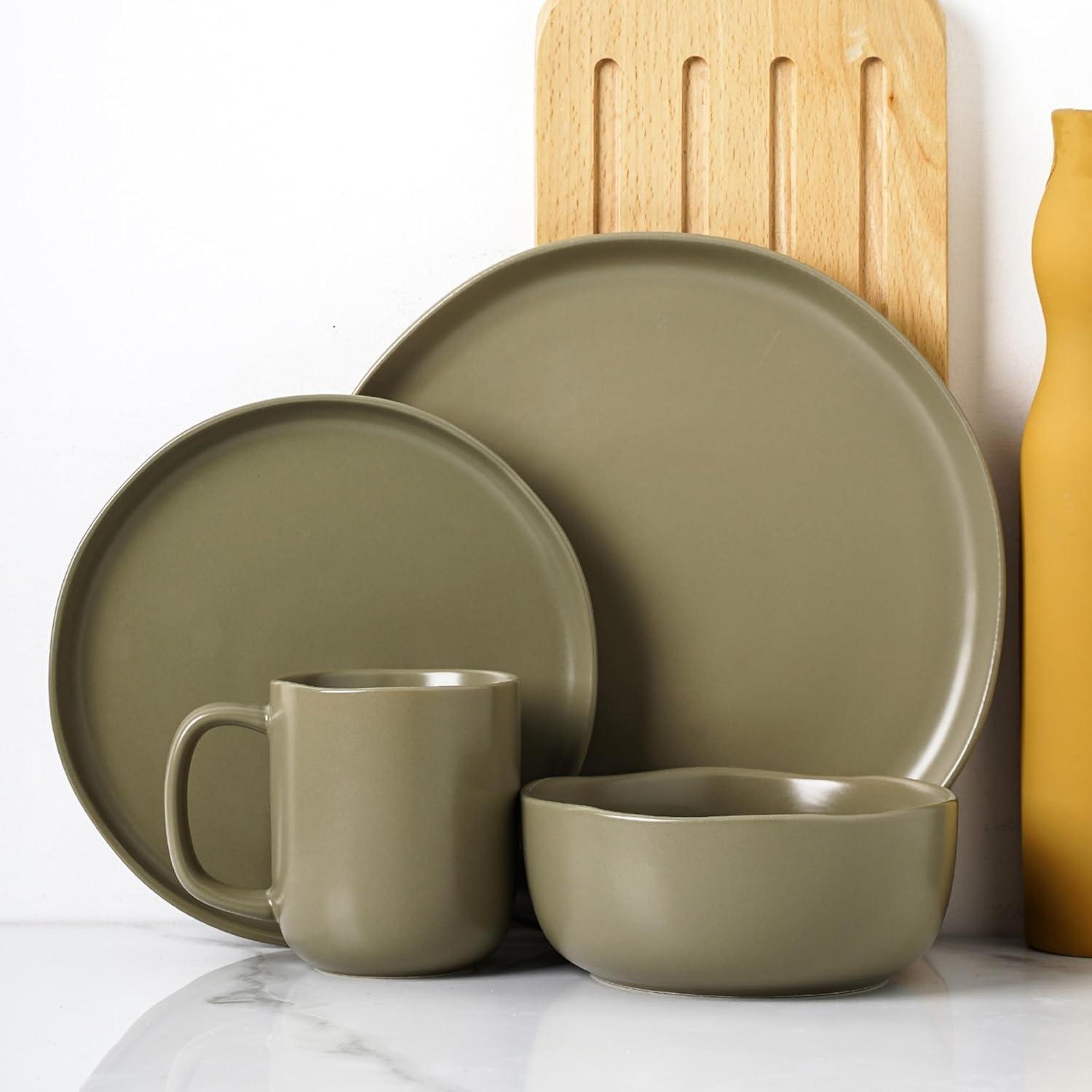 Olive Ceramic 16-Piece Dinnerware Set with Reactive Glaze