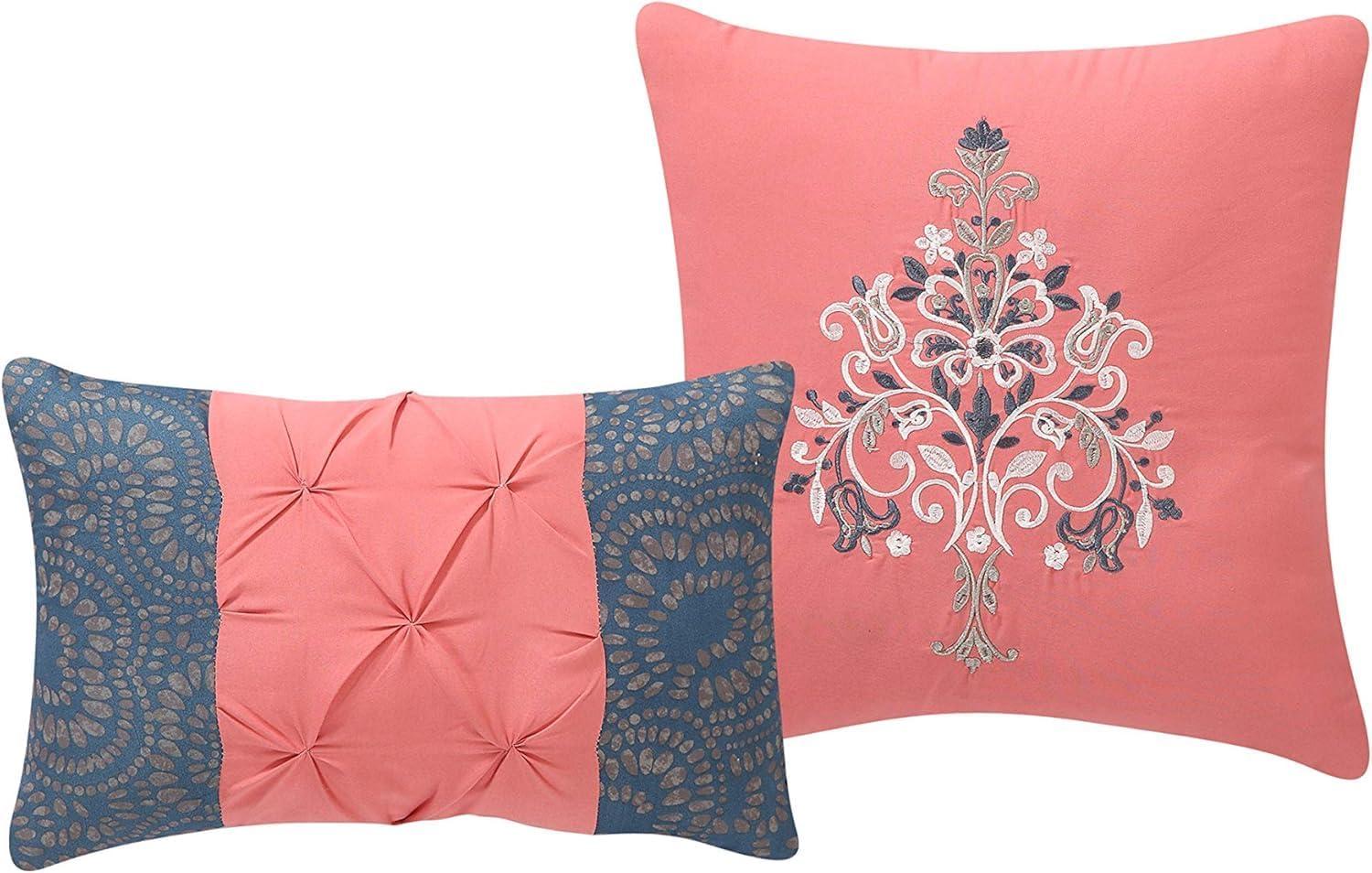 VCNY Casablanca Bohemian Microfiber / Polyester Standard Damask Quilt Set