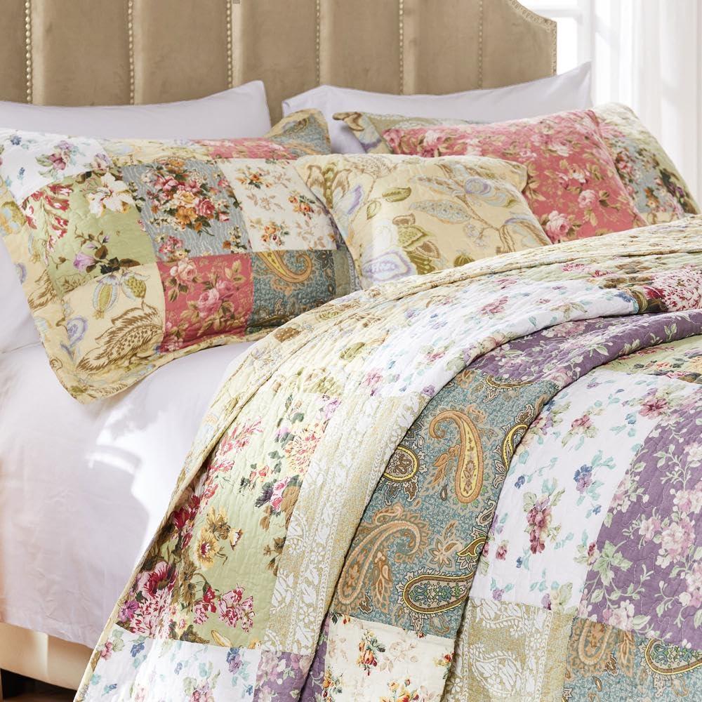 Greenland Home Fashions Blooming Prairie Patchwork Cotton Reversible Quilt Set with Throw Pillows