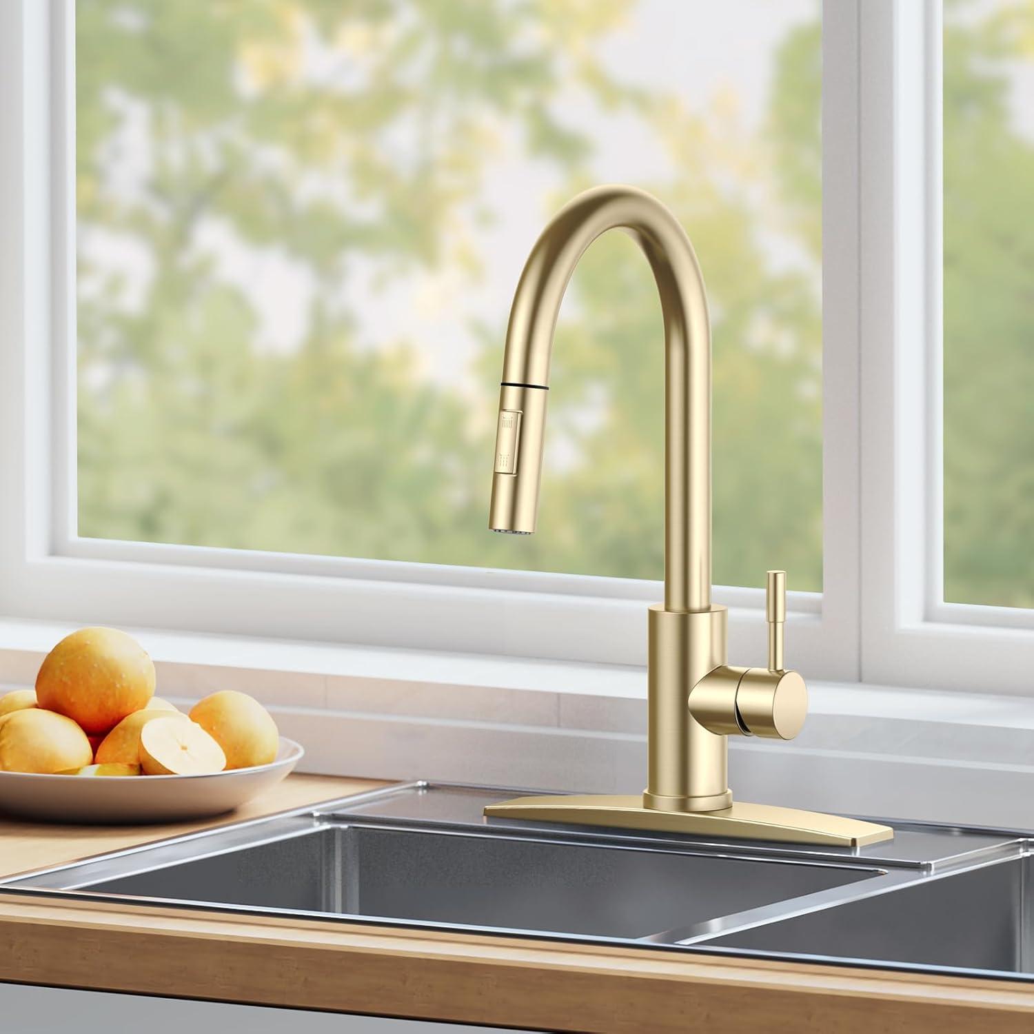 Kitchen Faucet Single Handle Stainless Steel Kitchen Sink Faucet with Pull Out Sprayer Brushed Gold Sprayer and Handle