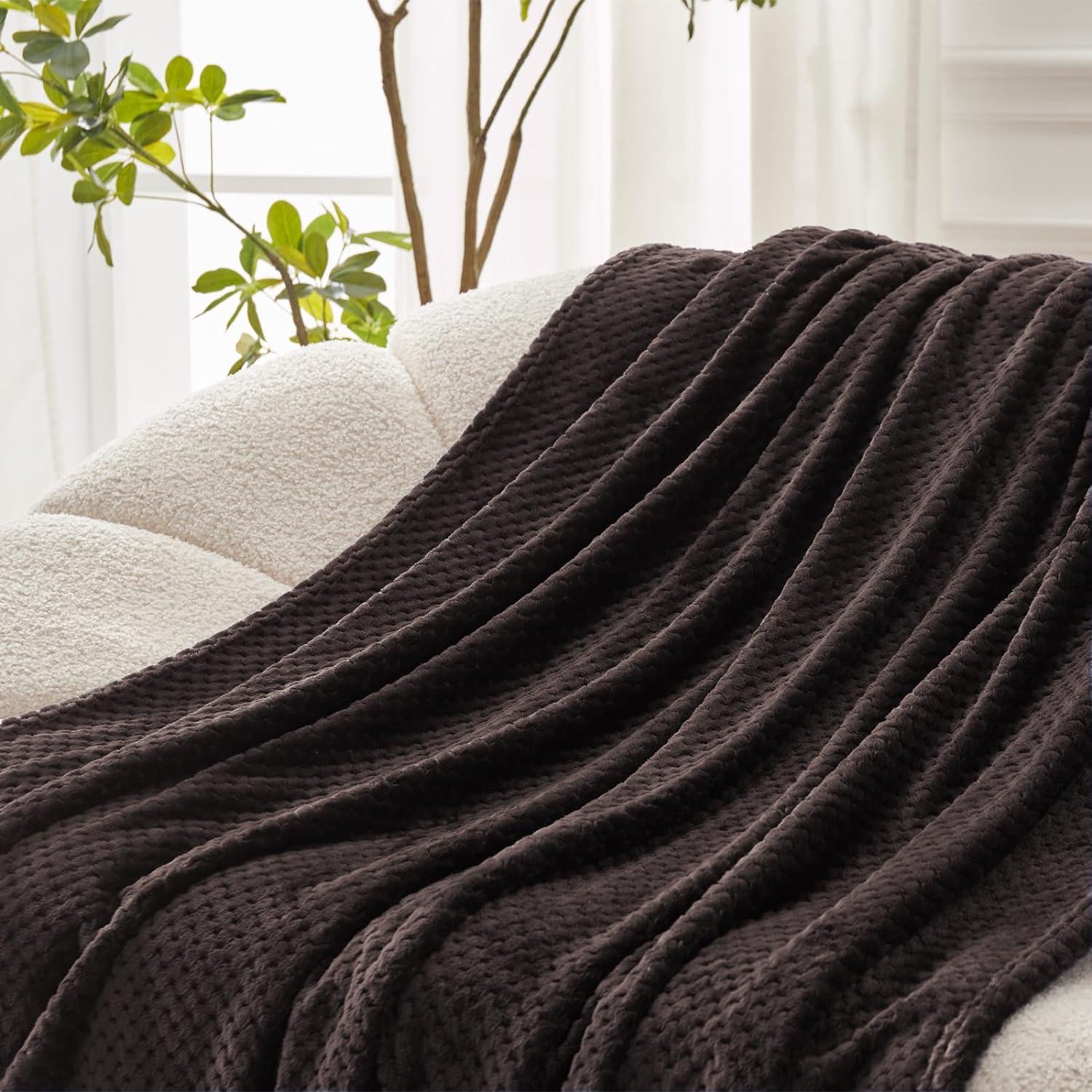 Exclusivo Mezcla Waffle Textured Extra Large Fleece Blanket, Super Soft and Warm Throw Blanket for Couch, Sofa and Bed (Coffee, 50"x70")-Cozy, Fuzzy and Lightweight