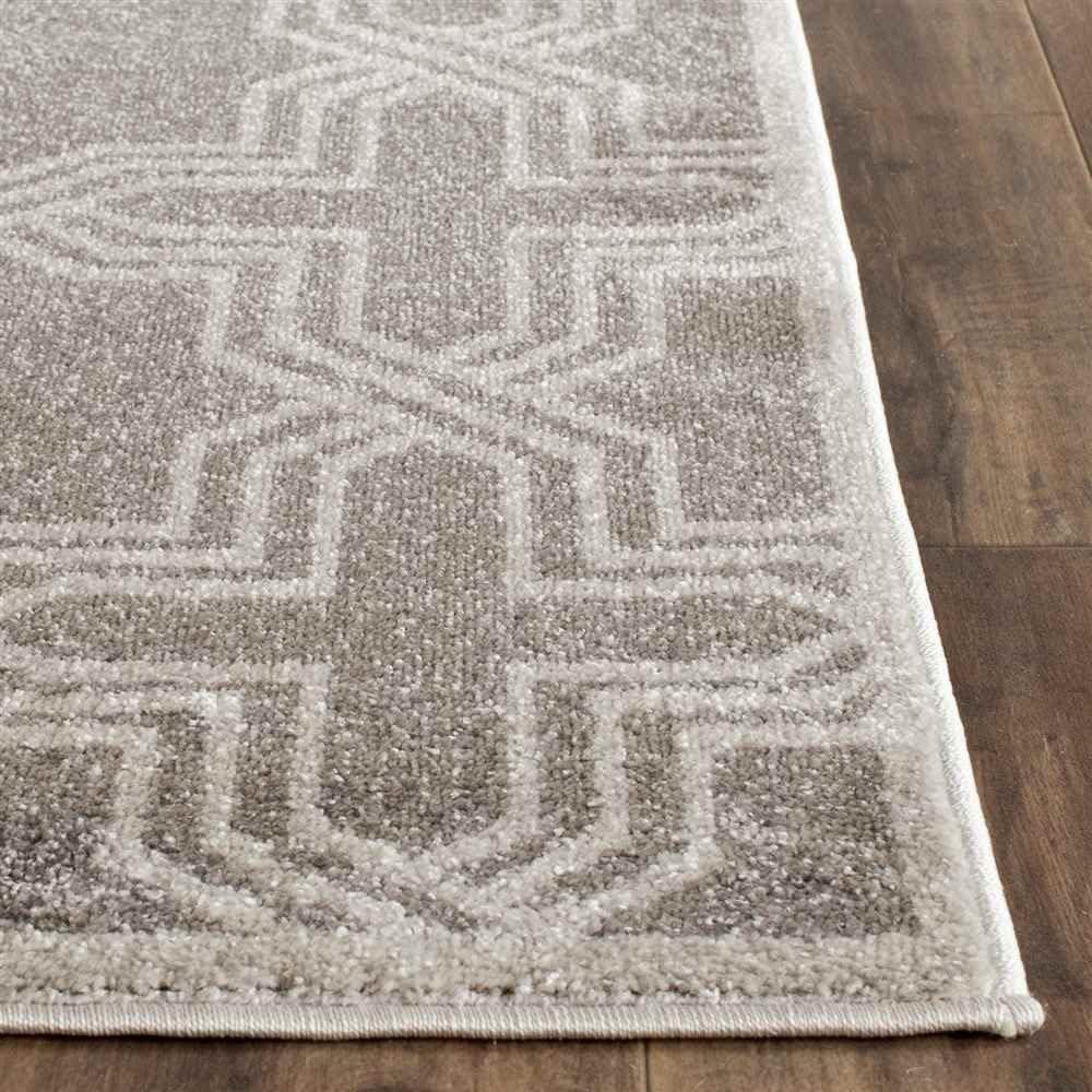 Amherst AMT413 Power Loomed Area Rug  - Safavieh