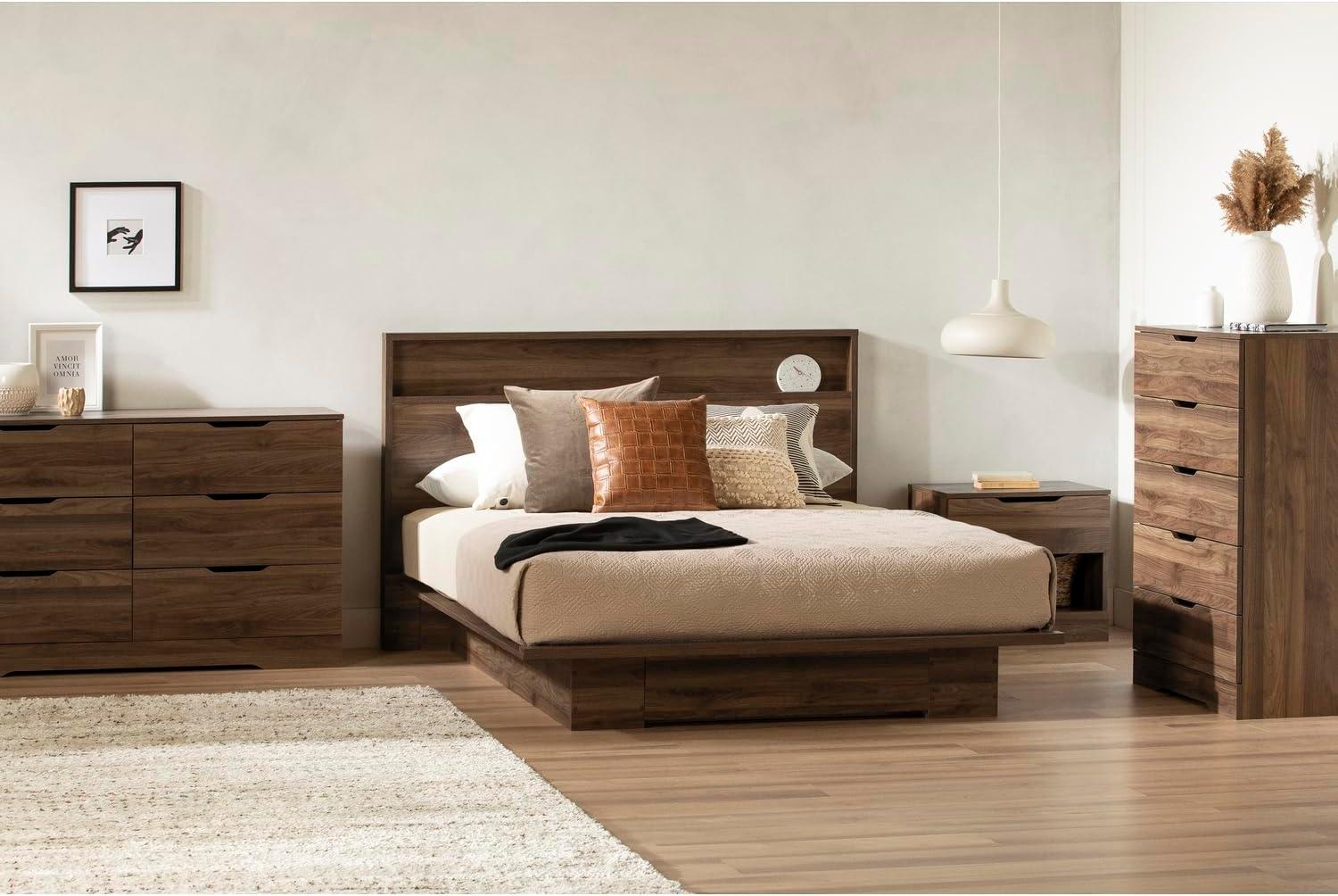 Holland 33'' W 5 - Drawer Dresser
