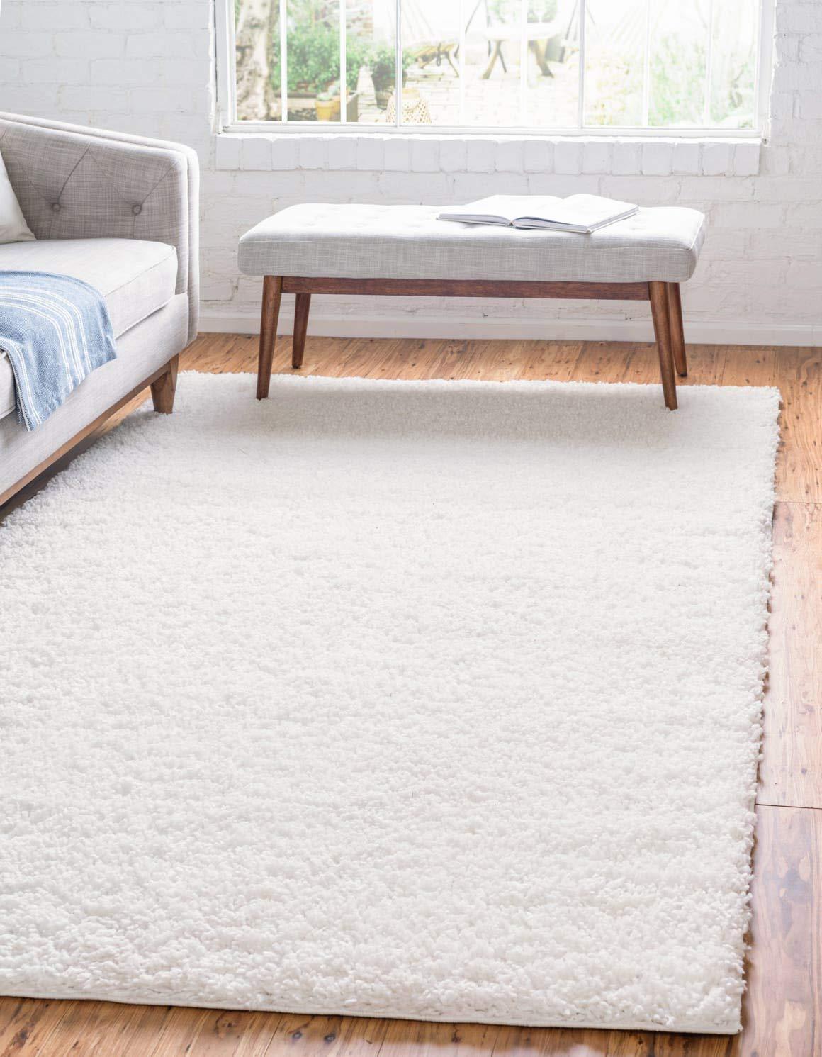 Unique Loom 4' 0 x 6' 0 Davos Shag White Area Rug