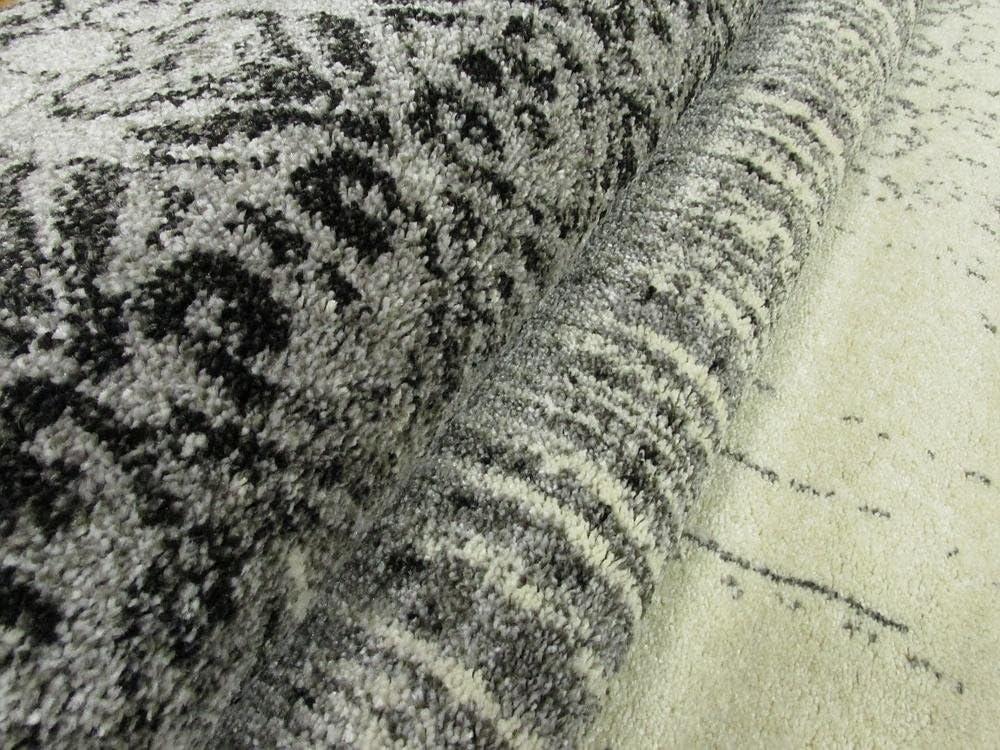 Unique Loom Del Mar Collection Area Rug - Jennifer (5' 1" x 8' Rectangle Gray/Black)