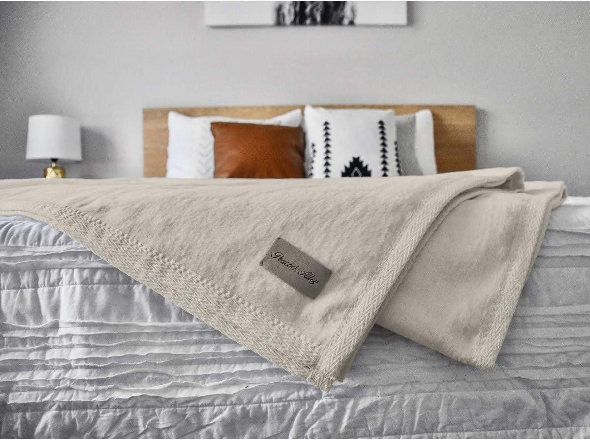 Luxurious Flint Cotton Throw Blanket - Twin Size, Machine Washable