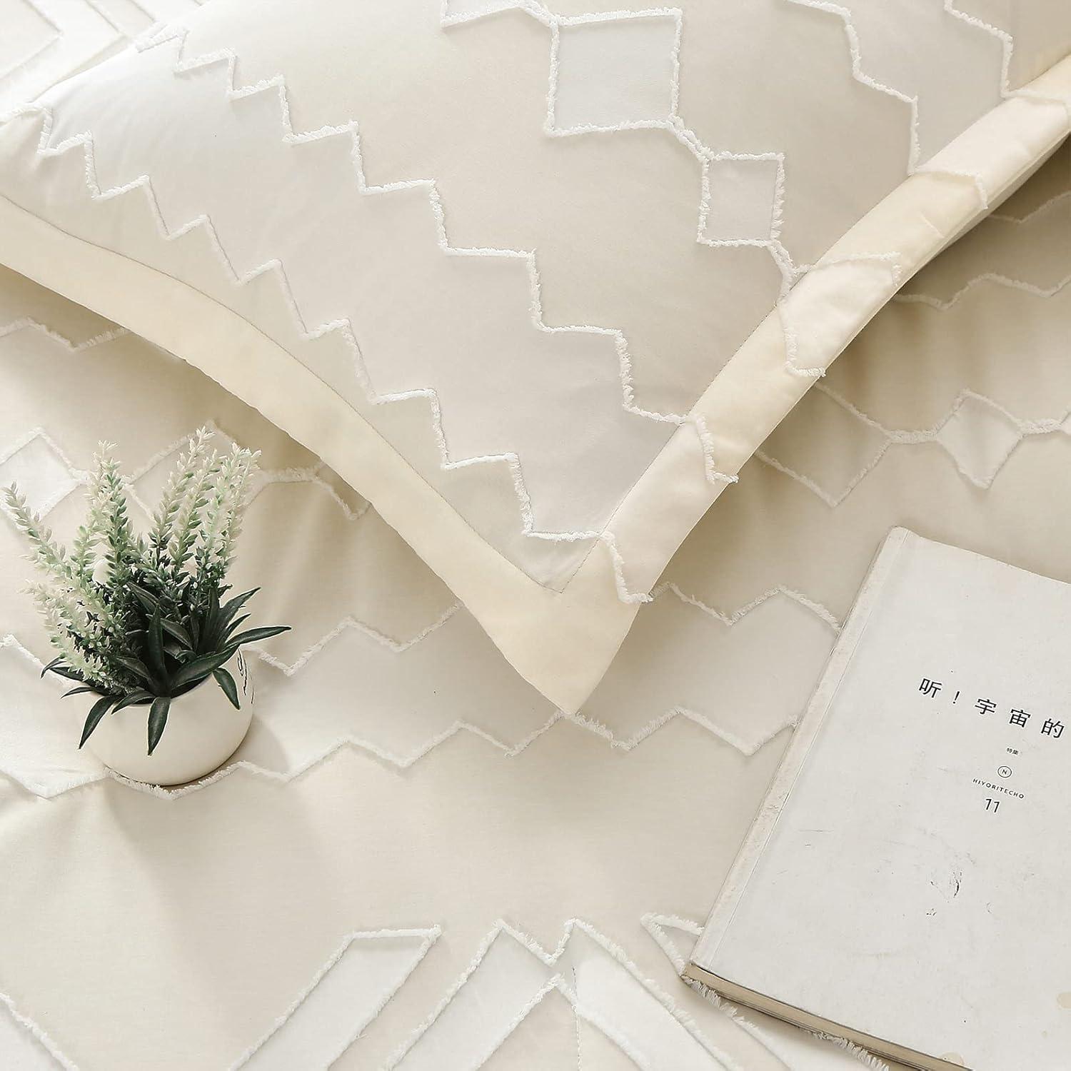 EVERGRACE King Size Comforter Set 7 Pieces Bed in a Bag for College Dorm, White Tufted Shabby Chic Boho Comforter and Sheet Set with Pom Pom Textured, Soft Fluffy Farmhouse Complete Bedding Set
