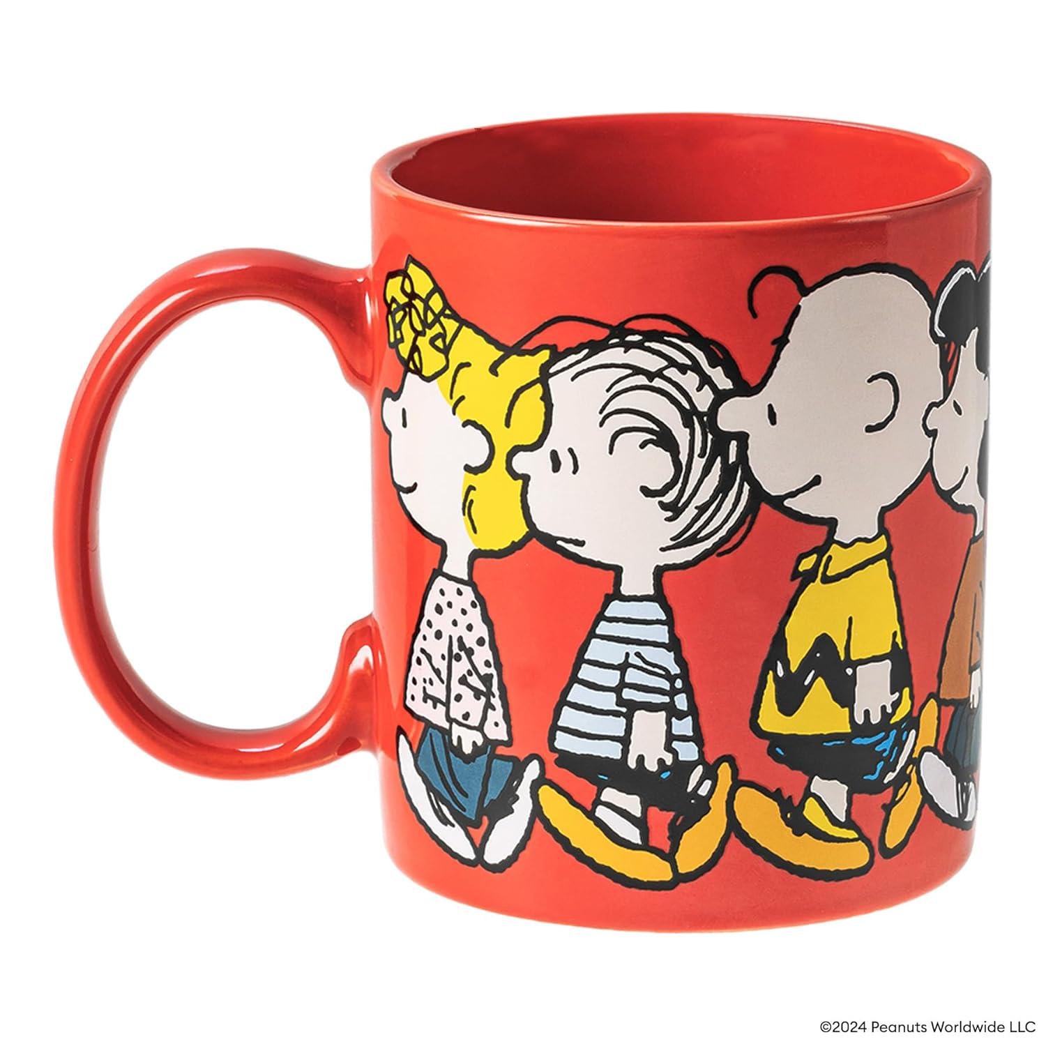 Uncanny Brands Peanuts Single Cup Coffee Maker Gift Set with 2 Mugs