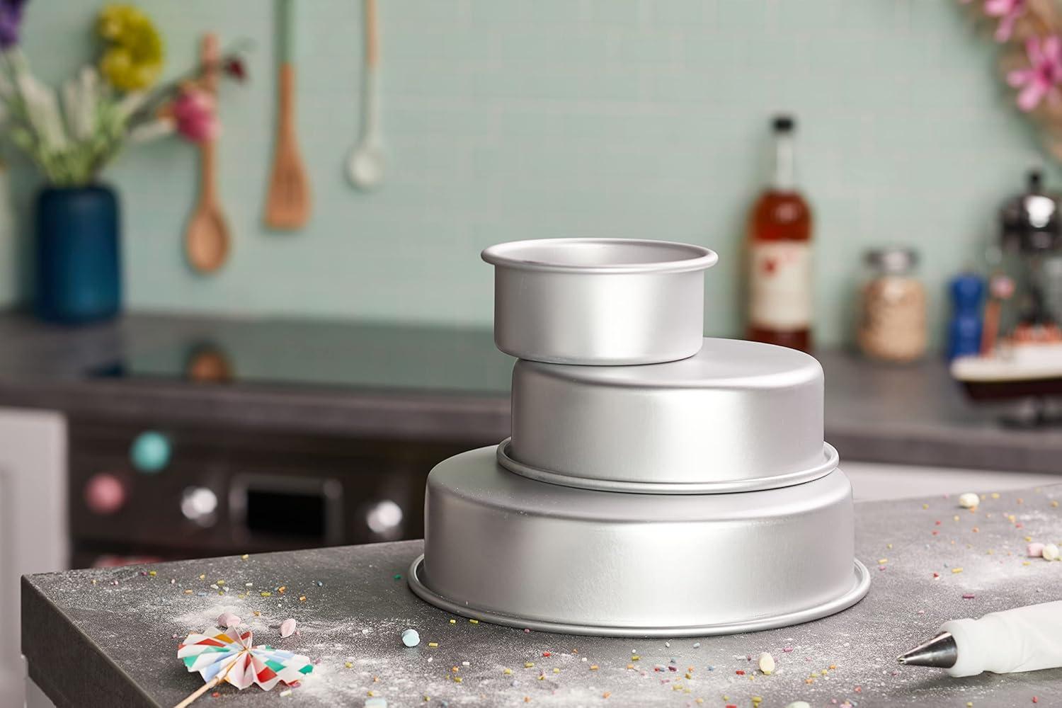 Wilton 3-Piece Round Aluminum Non-Stick Cake Pan Set