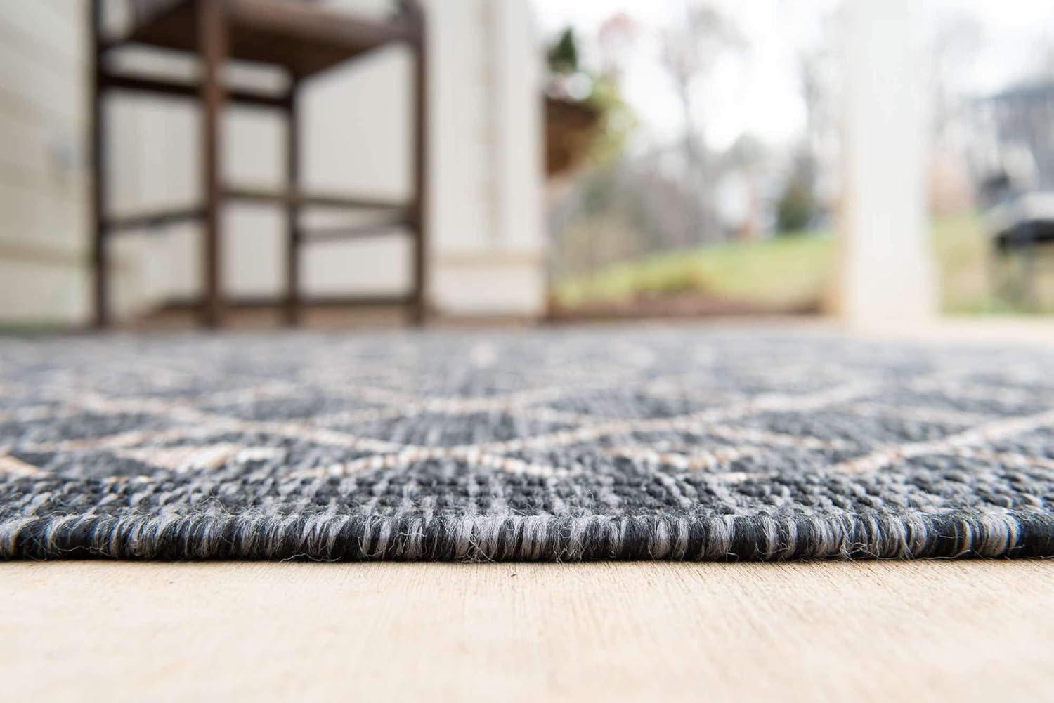 Charcoal Gray Trellis 6' x 9' Synthetic Outdoor Rug