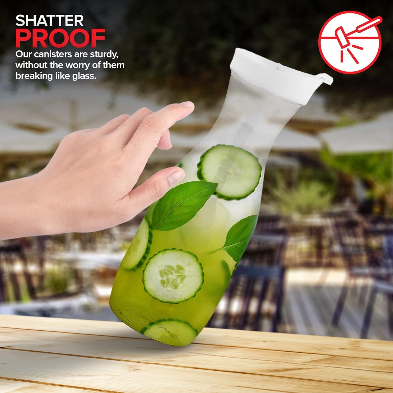 Plastic Juice Carafe with Lids (Set of 2) 32 oz Carafes for Mimosa Bar, Drink Pitcher with Lid, Water Bottle, Milk Container, Clear Beverage Containers for Fridge, Pantry Storage, Round Pitchers