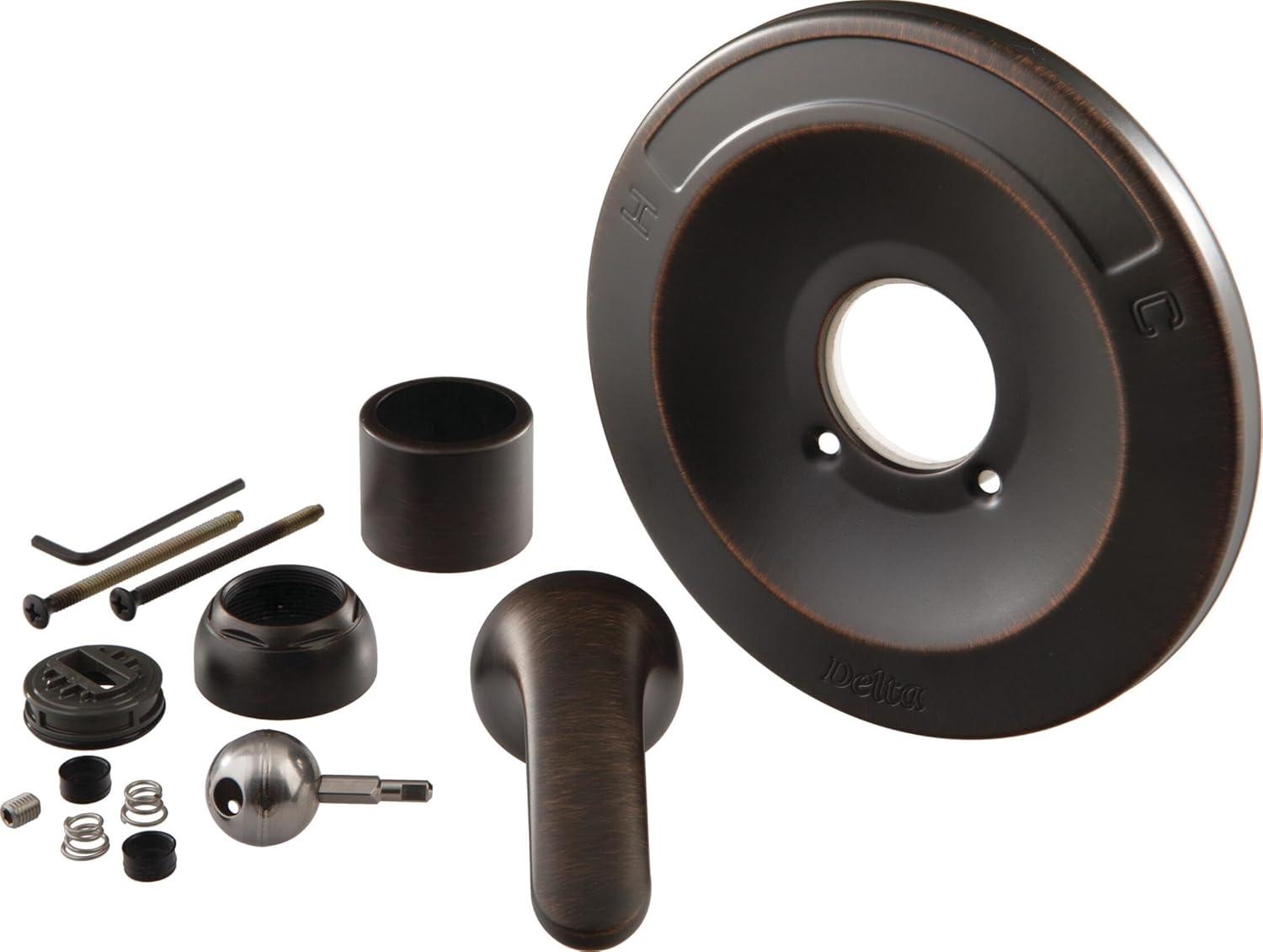600 Series Tub and Shower Renovation Kit