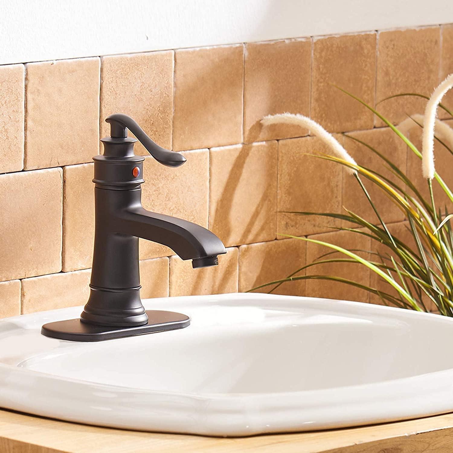 Single-Hole Single-handle Bathroom Faucet with Drain Assembly