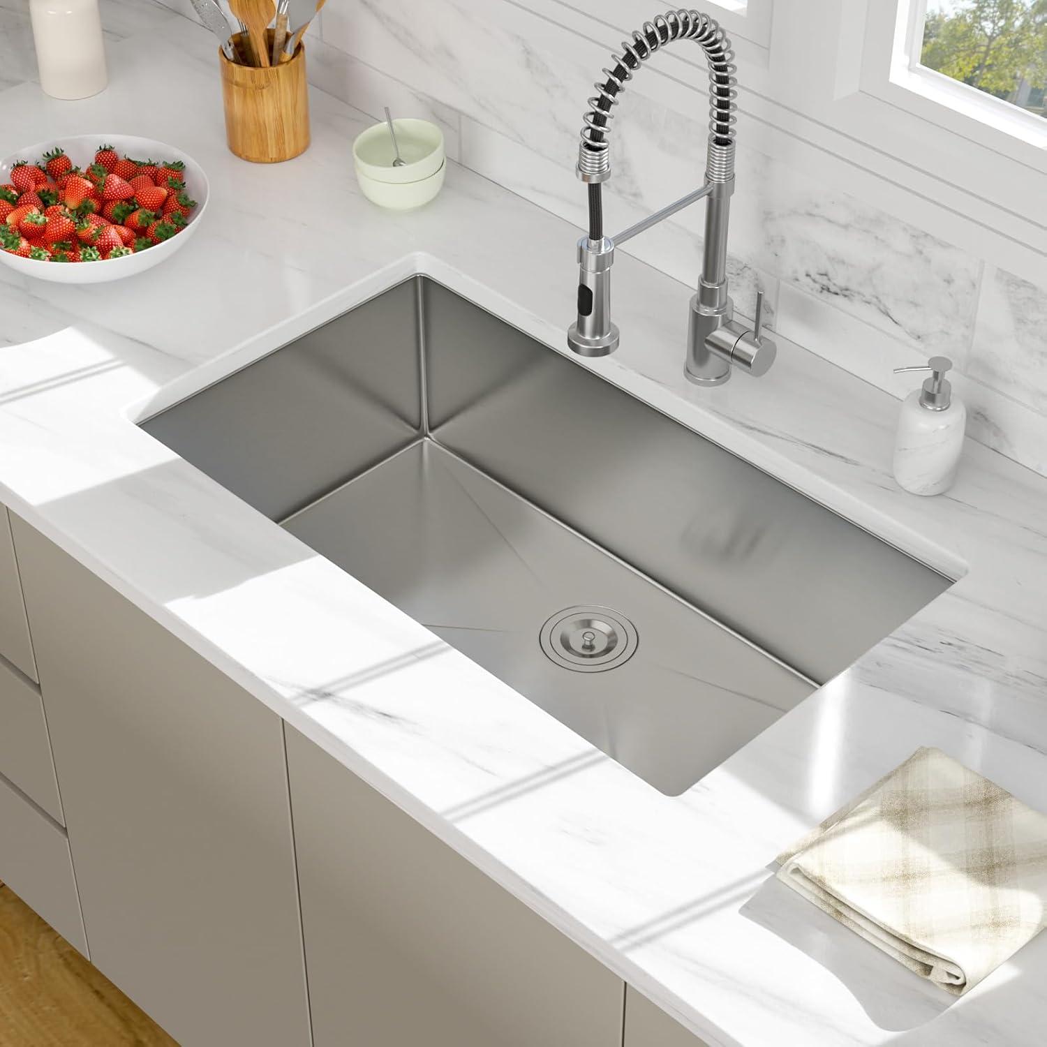 33" L x 19" W Undermount Kitchen Sink 16 Gauge Stainless Steel Kitchen Sink Single Bowl Kitchen Sink